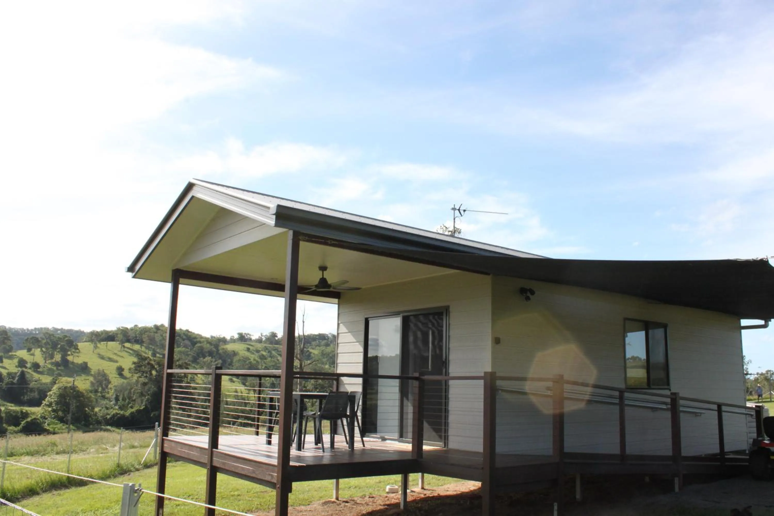 Valley Cabins By The Creek