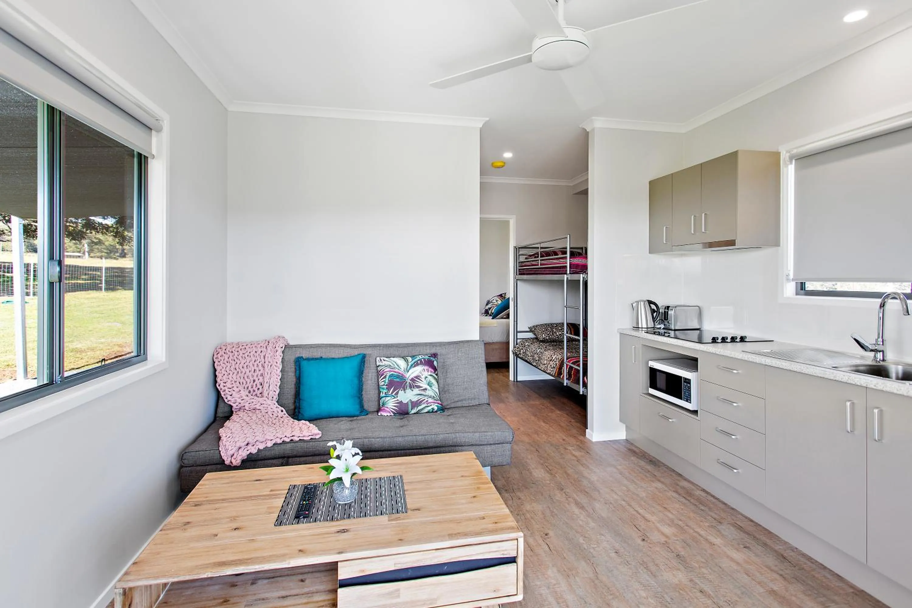 Valley Cabins By The Creek