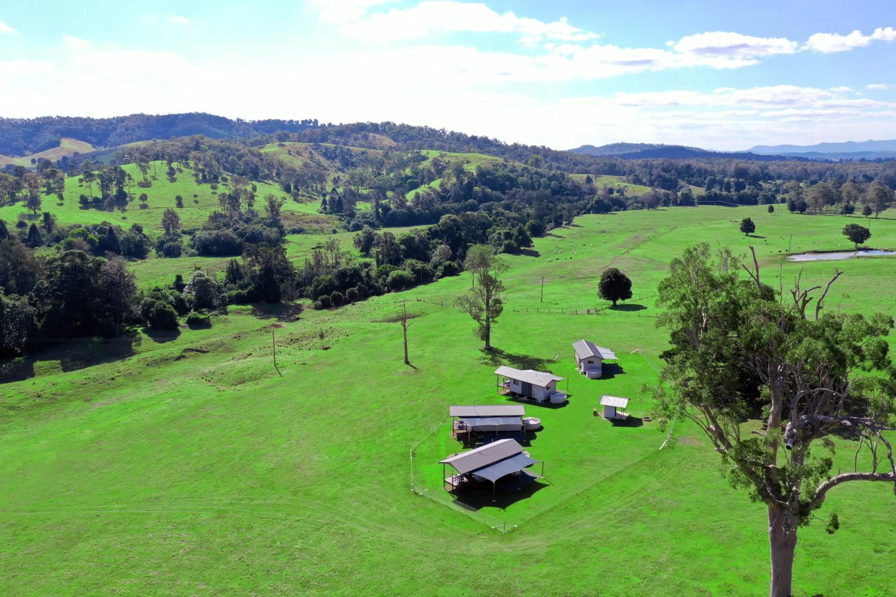 Property building in Valley Cabins By The Creek