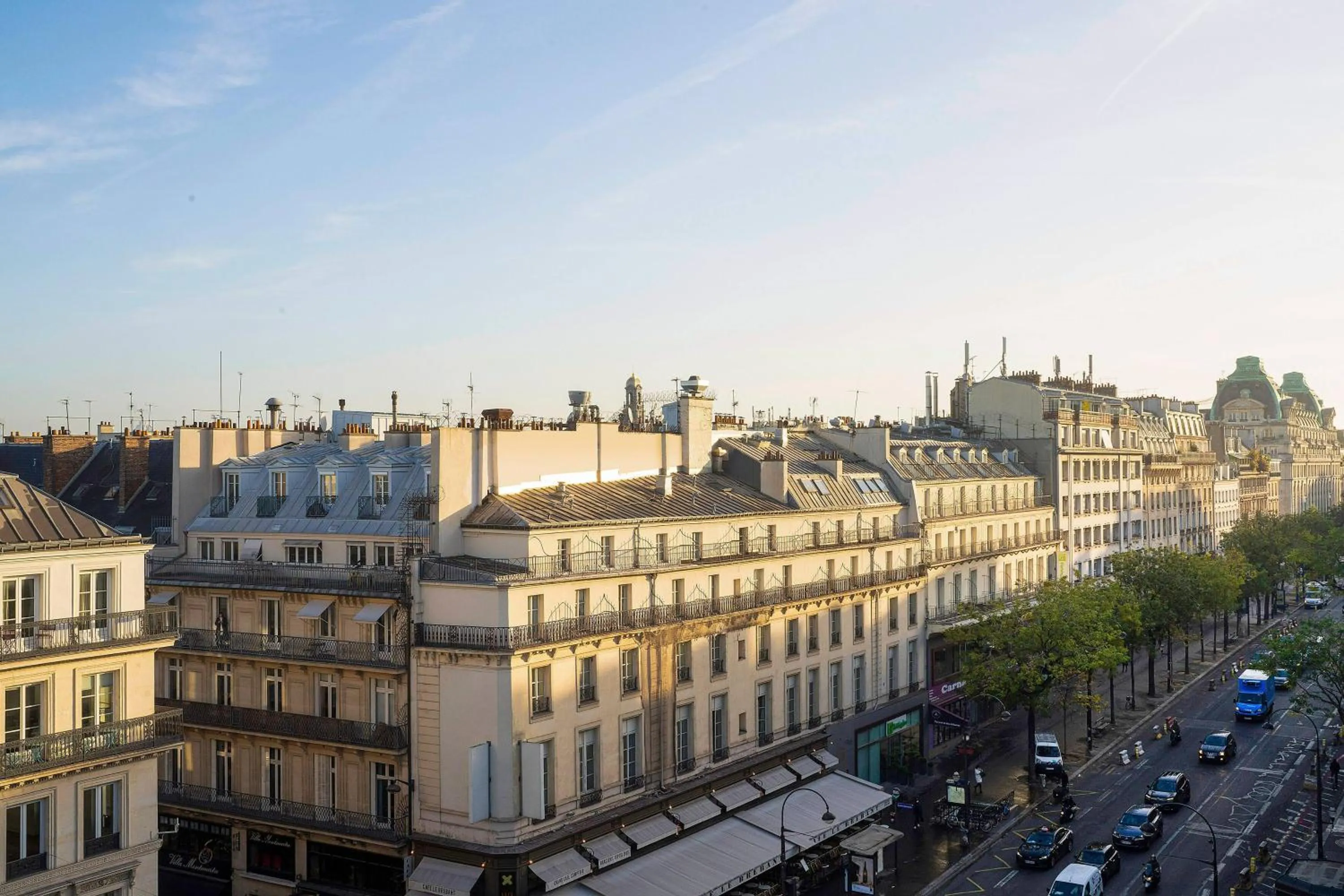 Property building in Hotel Paris Opera Affiliated by Meliá