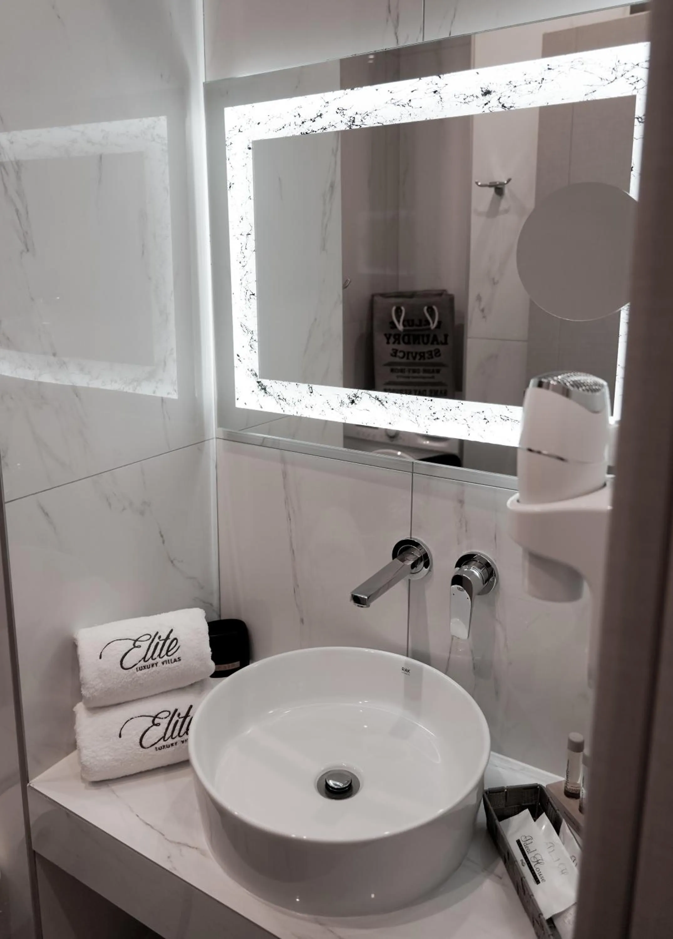 Bathroom in Elite Luxury Villas
