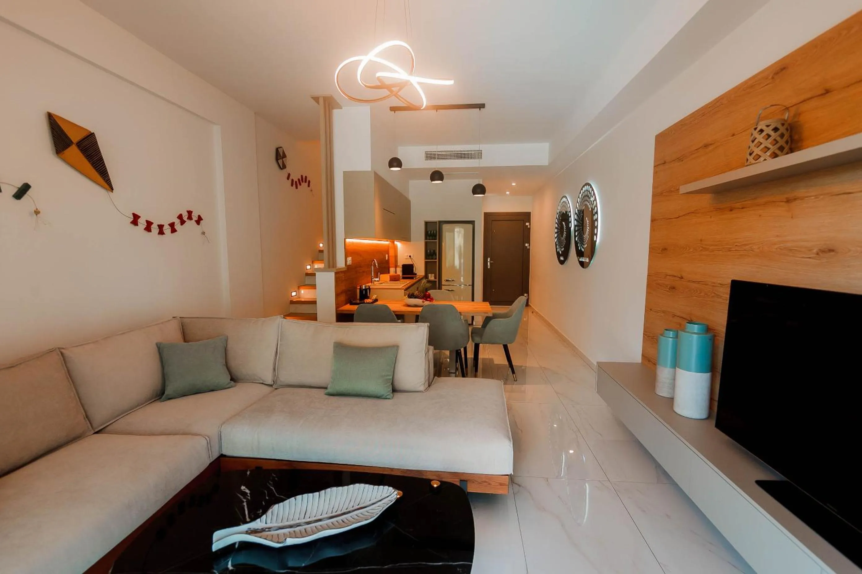 Communal lounge/ TV room in Elite Luxury Villas