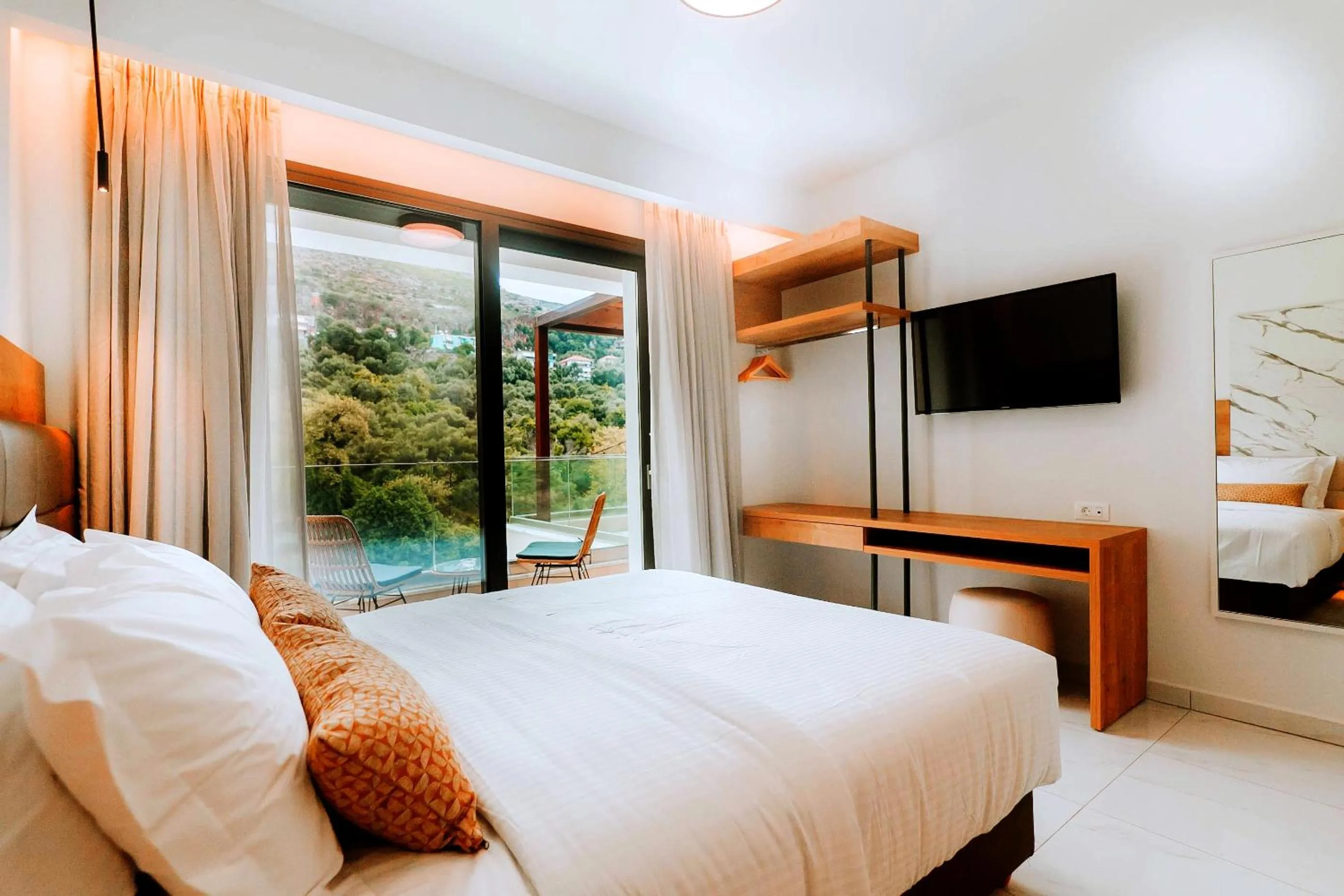 TV and multimedia, Bed in Elite Luxury Villas