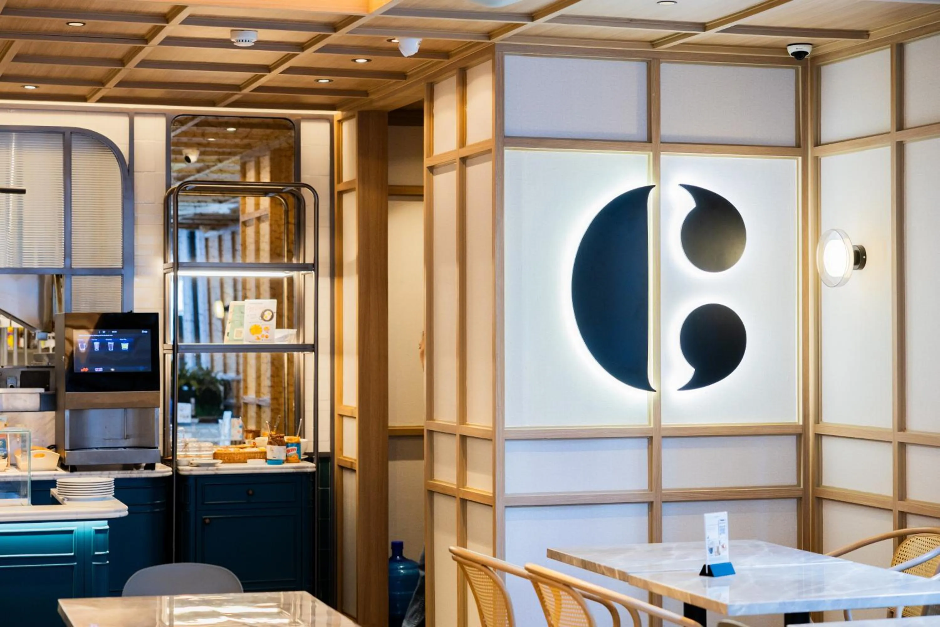 Restaurant/places to eat in Staybridge Suites Bangkok Thonglor by IHG