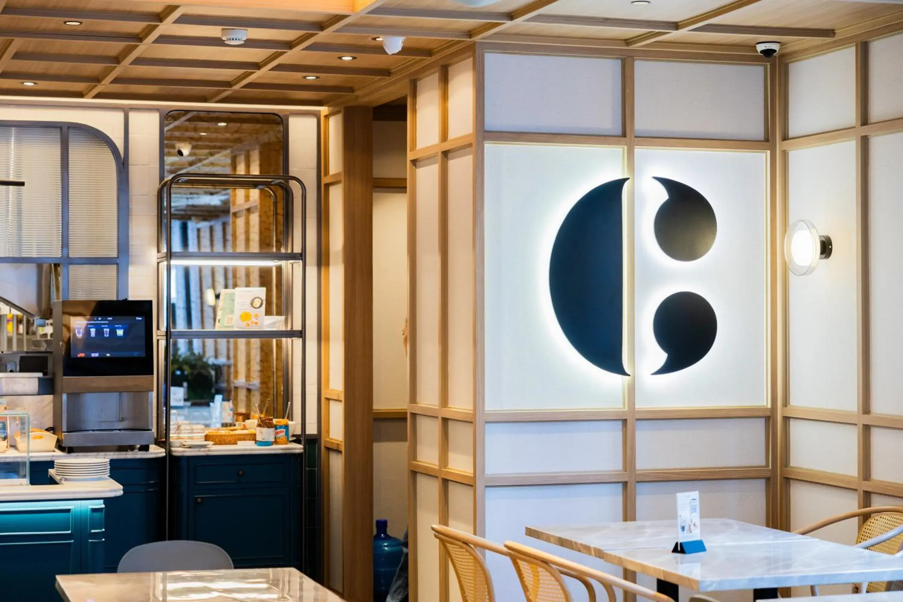 Restaurant/places to eat in Staybridge Suites Bangkok Thonglor by IHG Restaurant/places to eat in Staybridge Suites Bangkok Thonglor by IHG