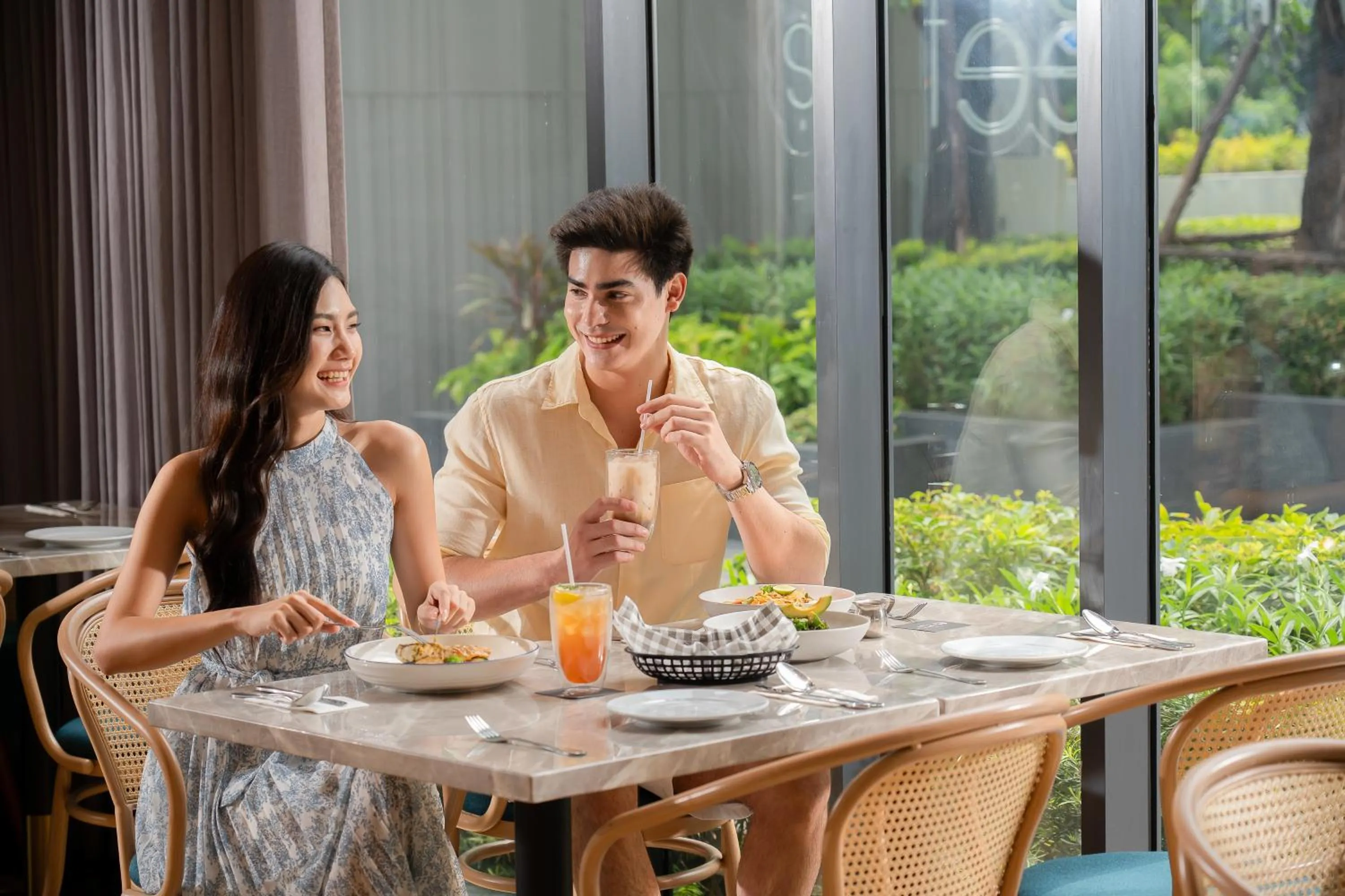 Restaurant/places to eat in Staybridge Suites Bangkok Thonglor by IHG