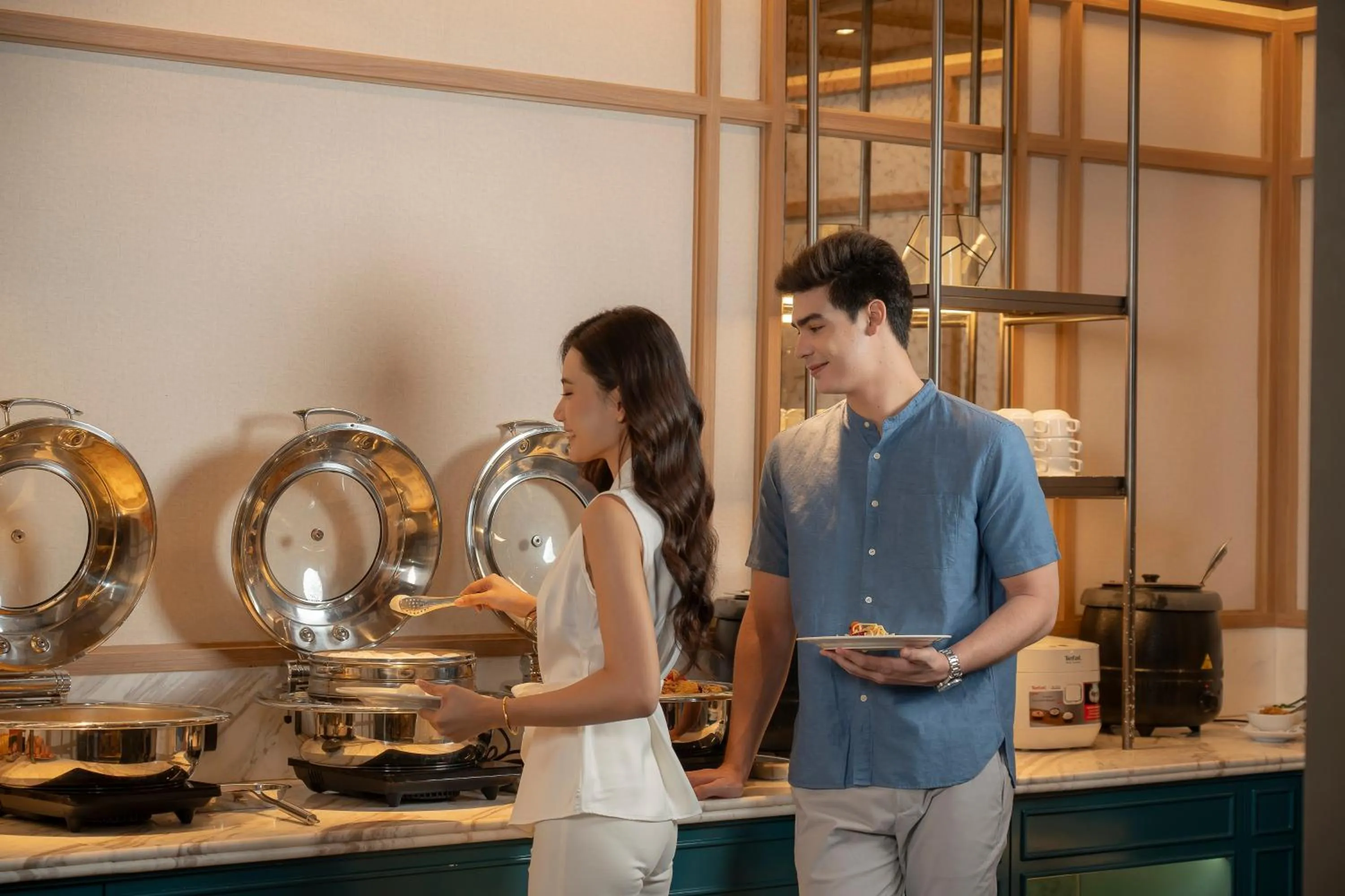 Restaurant/places to eat in Staybridge Suites Bangkok Thonglor by IHG