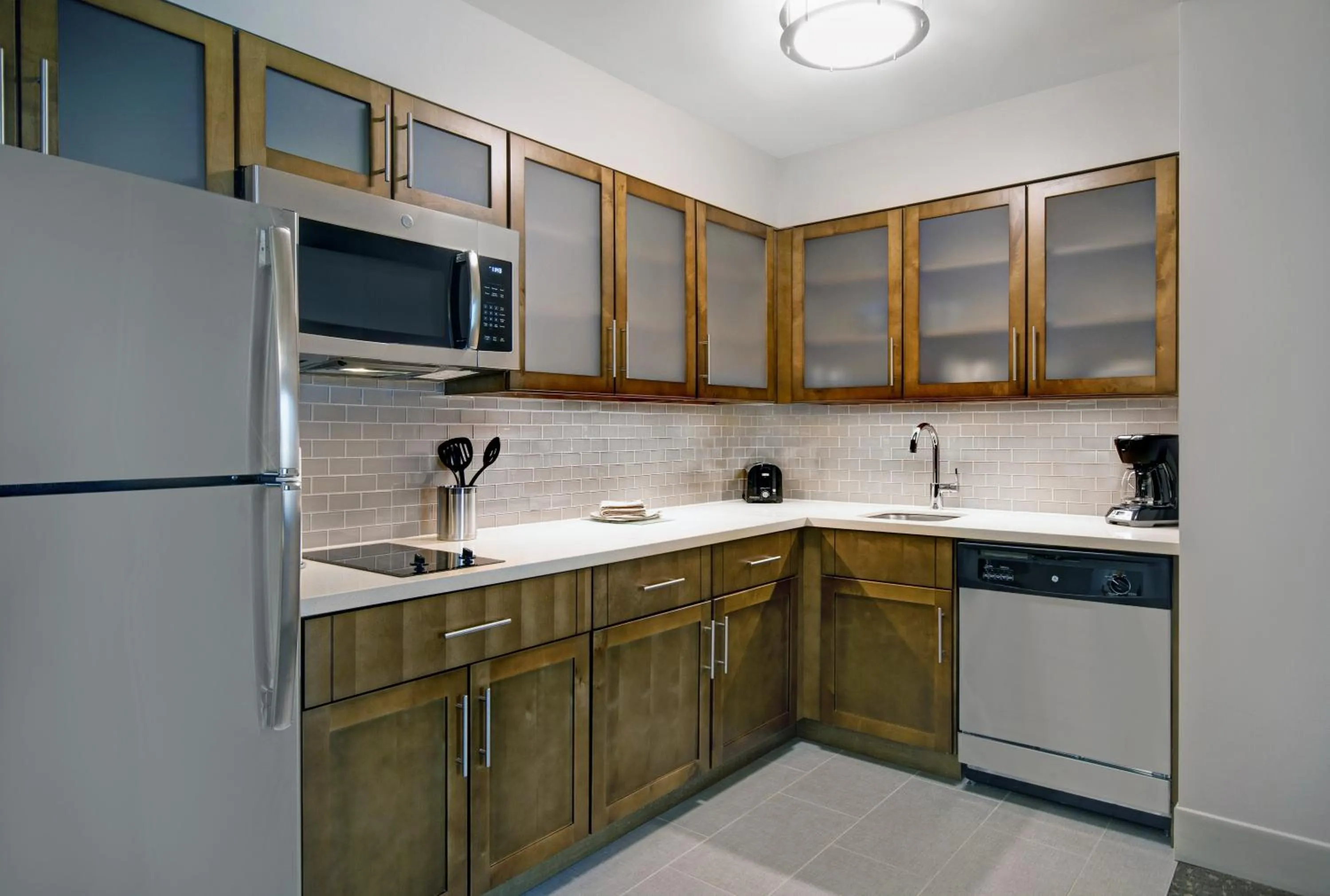 Photo of the whole room in Staybridge Suites Sterling Heights - Detroit by IHG