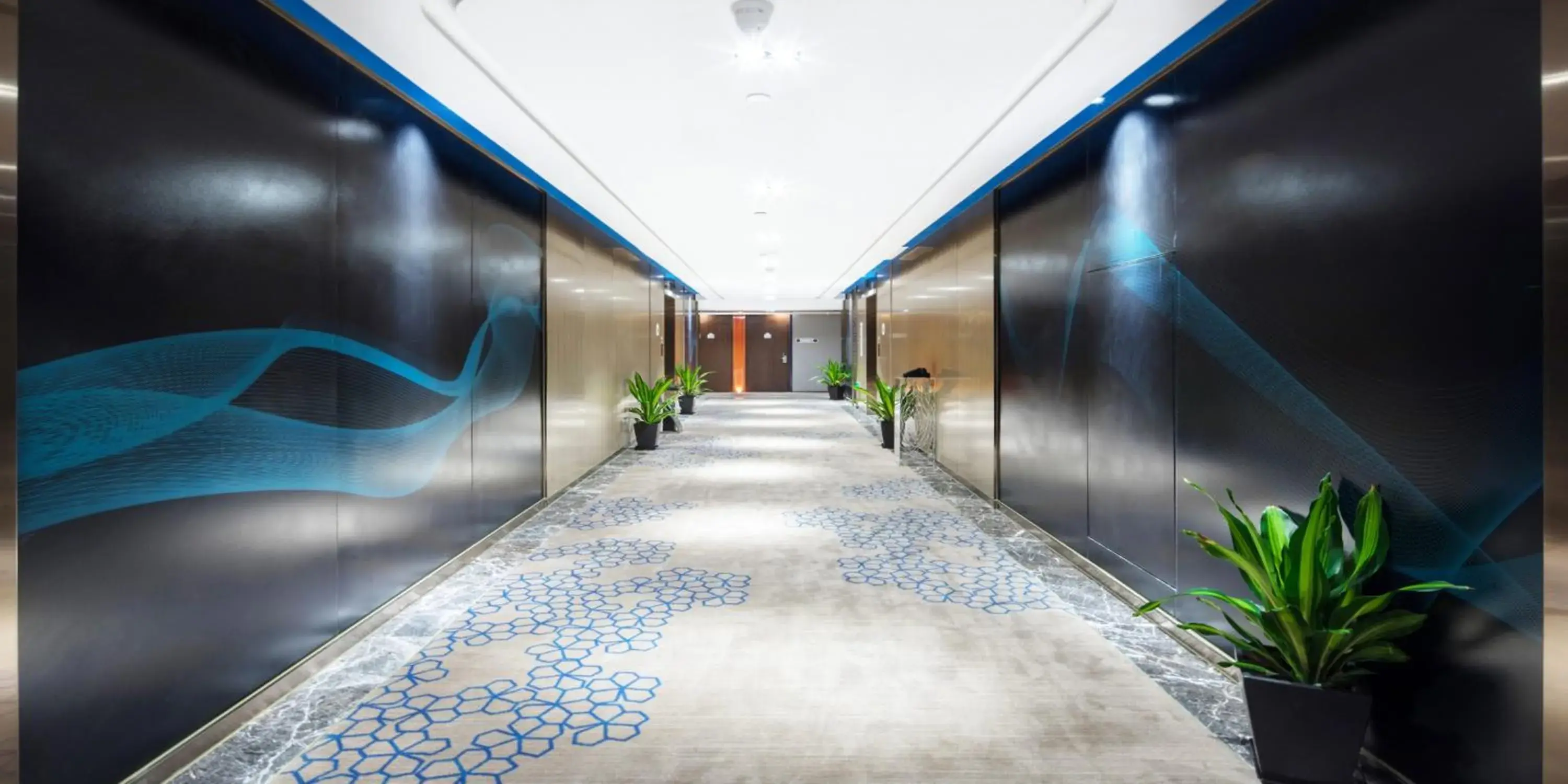 Lobby or reception in Holiday Inn Express Zhoushan Dinghai by IHG Lobby or reception in Holiday Inn Express Zhoushan Dinghai by IHG