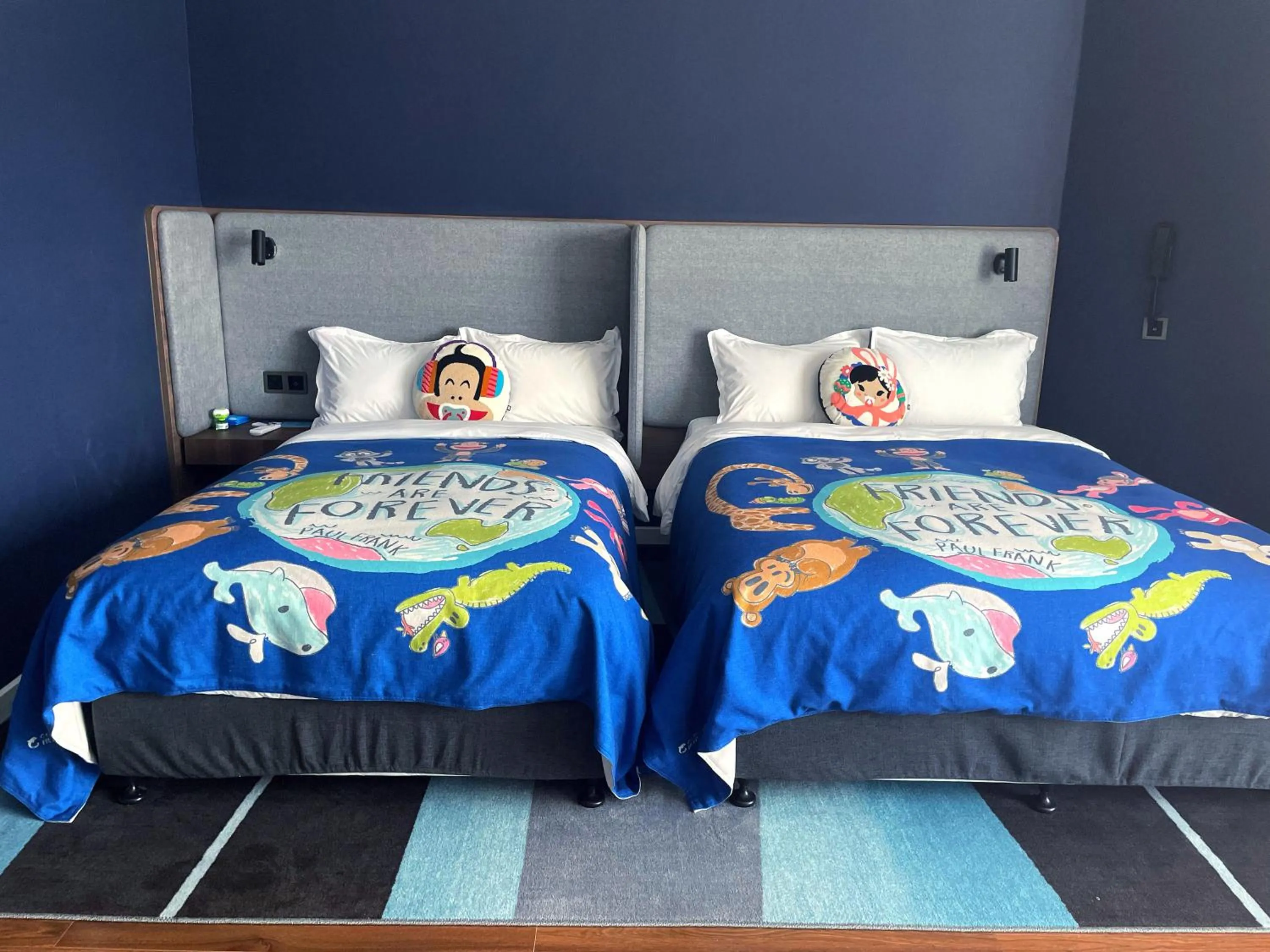 Photo of the whole room, Bed in Holiday Inn Express Zhoushan Dinghai by IHG