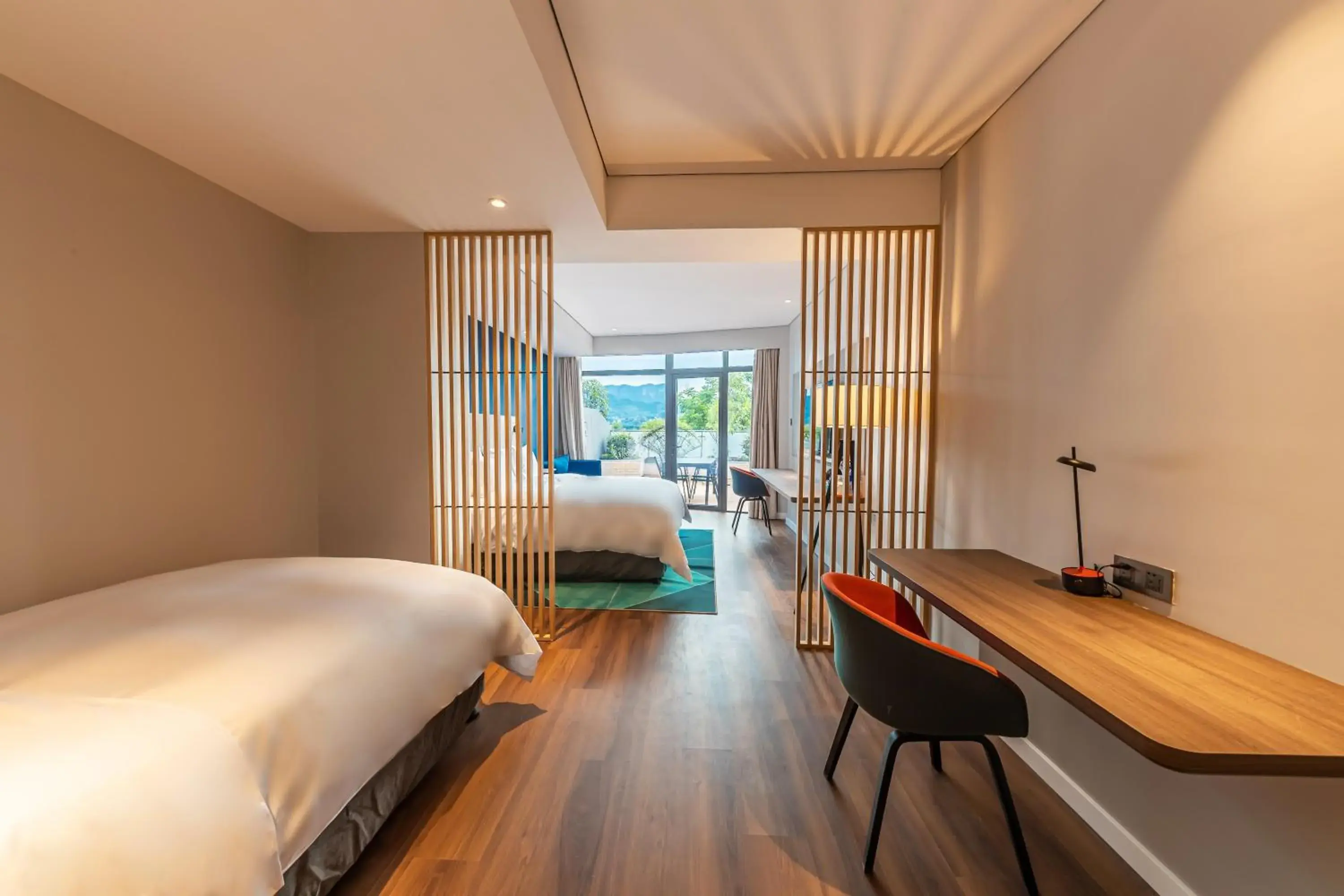 Photo of the whole room, Bed in Holiday Inn Express Yichang Riverside by IHG Photo of the whole room, Bed in Holiday Inn Express Yichang Riverside by IHG