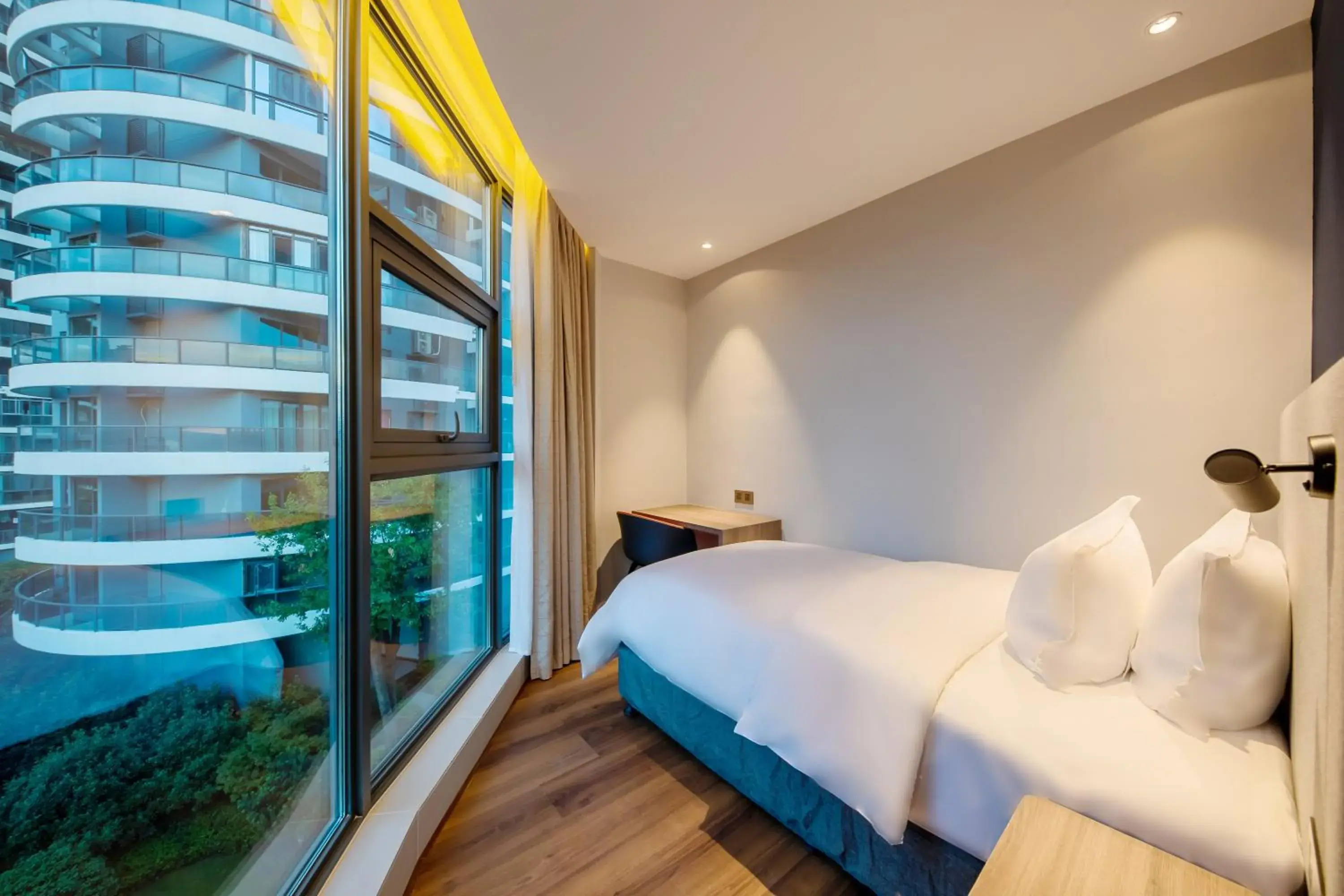 Family Room in Holiday Inn Express Yichang Riverside by IHG Family Room in Holiday Inn Express Yichang Riverside by IHG