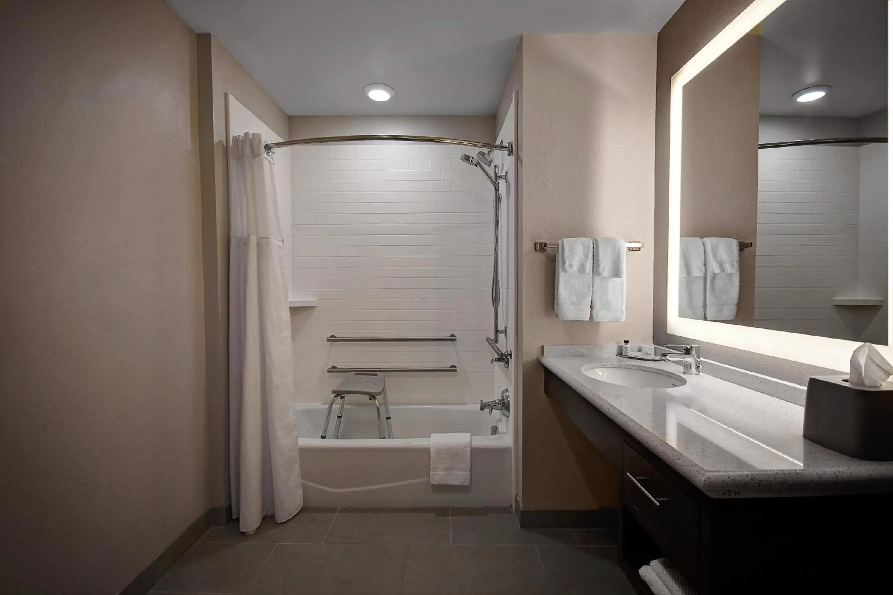 King Studio Suite - Mobility Access Tub/Non-Smoking in Staybridge Suites - Holland by IHG King Studio Suite - Mobility Access Tub/Non-Smoking in Staybridge Suites - Holland by IHG