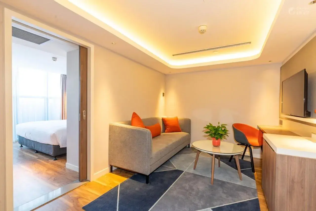Living room in Holiday Inn Express Xi'an Ancient Town West by IHG Living room in Holiday Inn Express Xi'an Ancient Town West by IHG