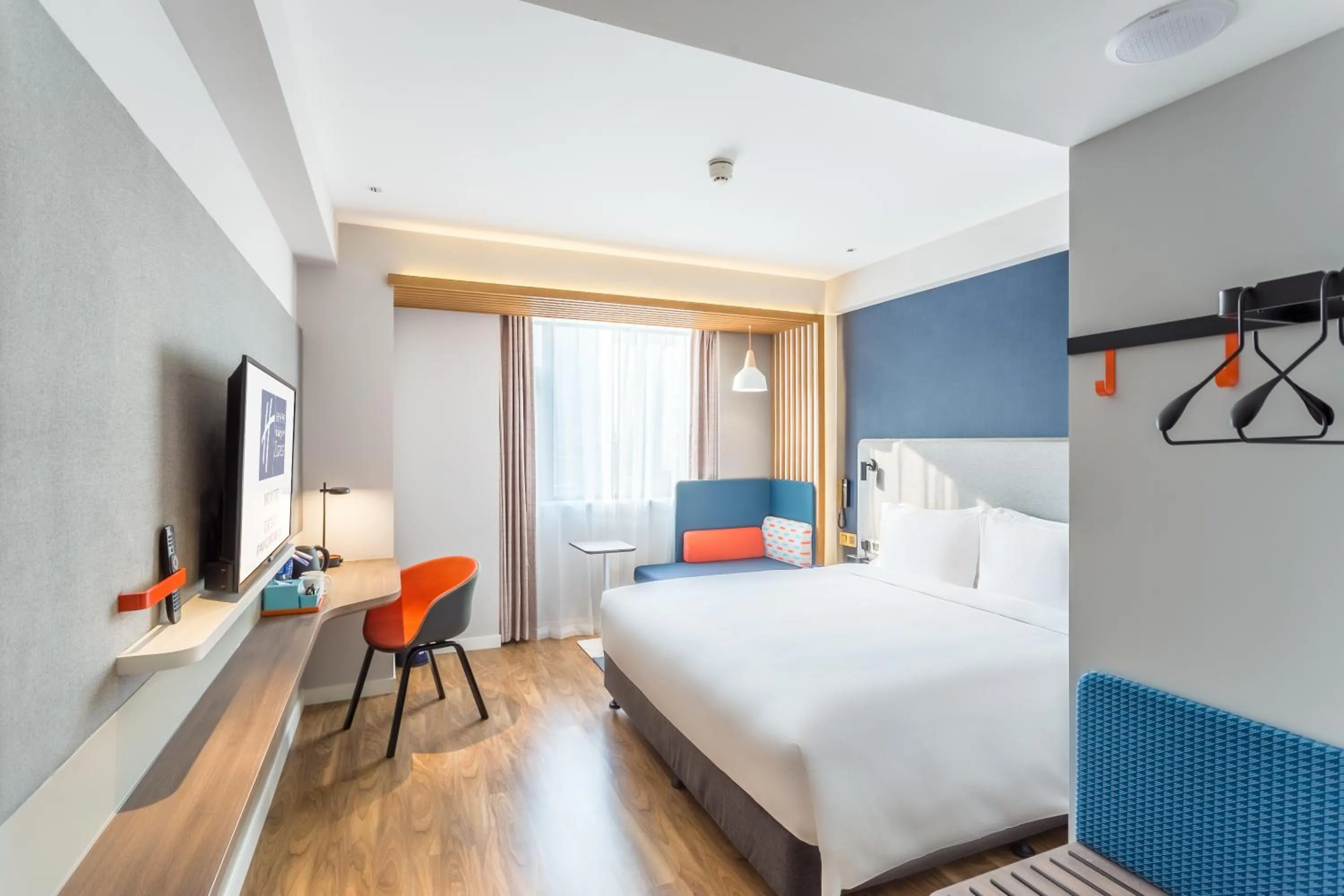 Bed in Holiday Inn Express Xi'an Ancient Town West by IHG