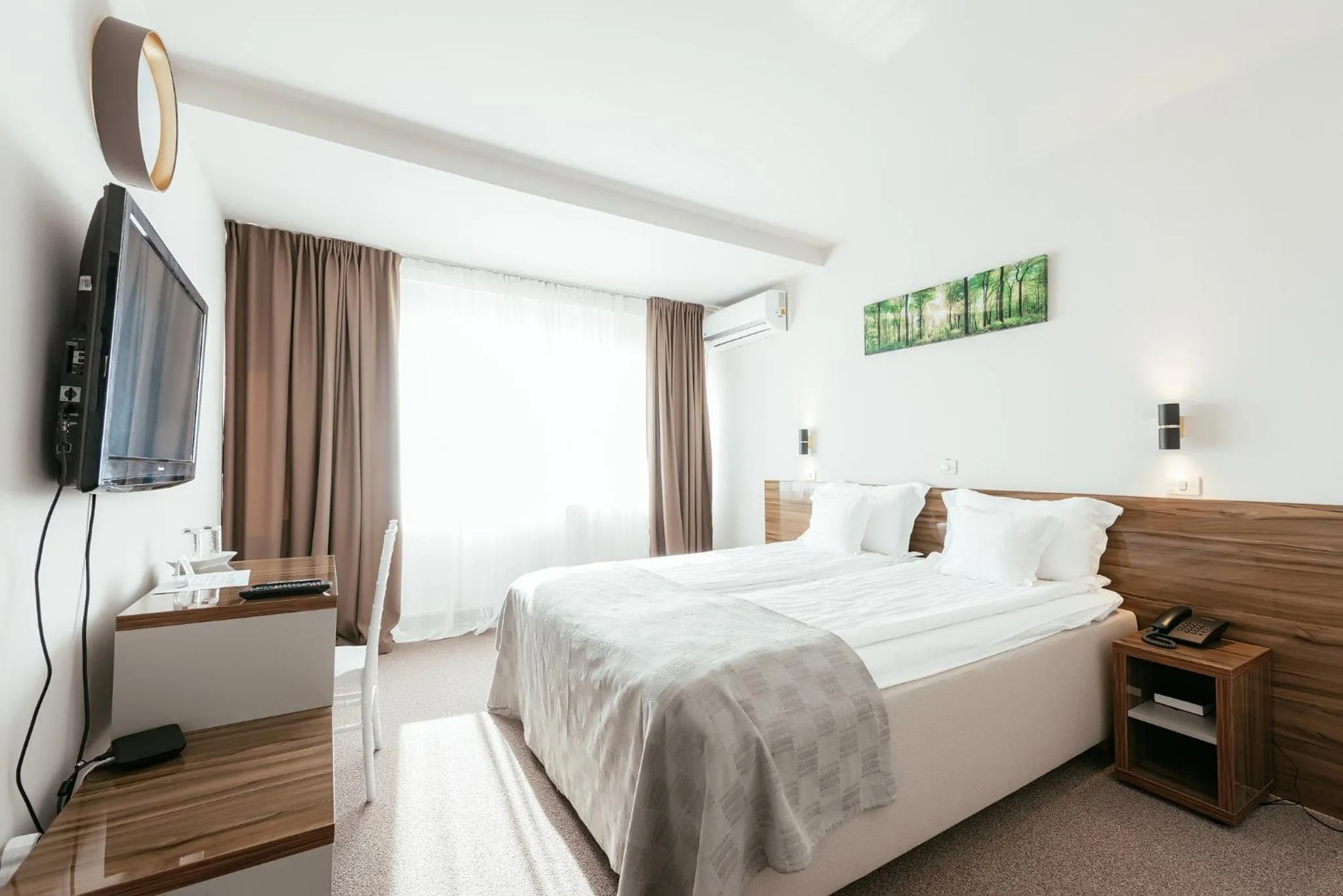 Bed in Riviera by Queens Hotel and Resort