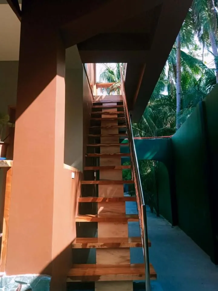 JJS BACKPACKERS VILLAGE