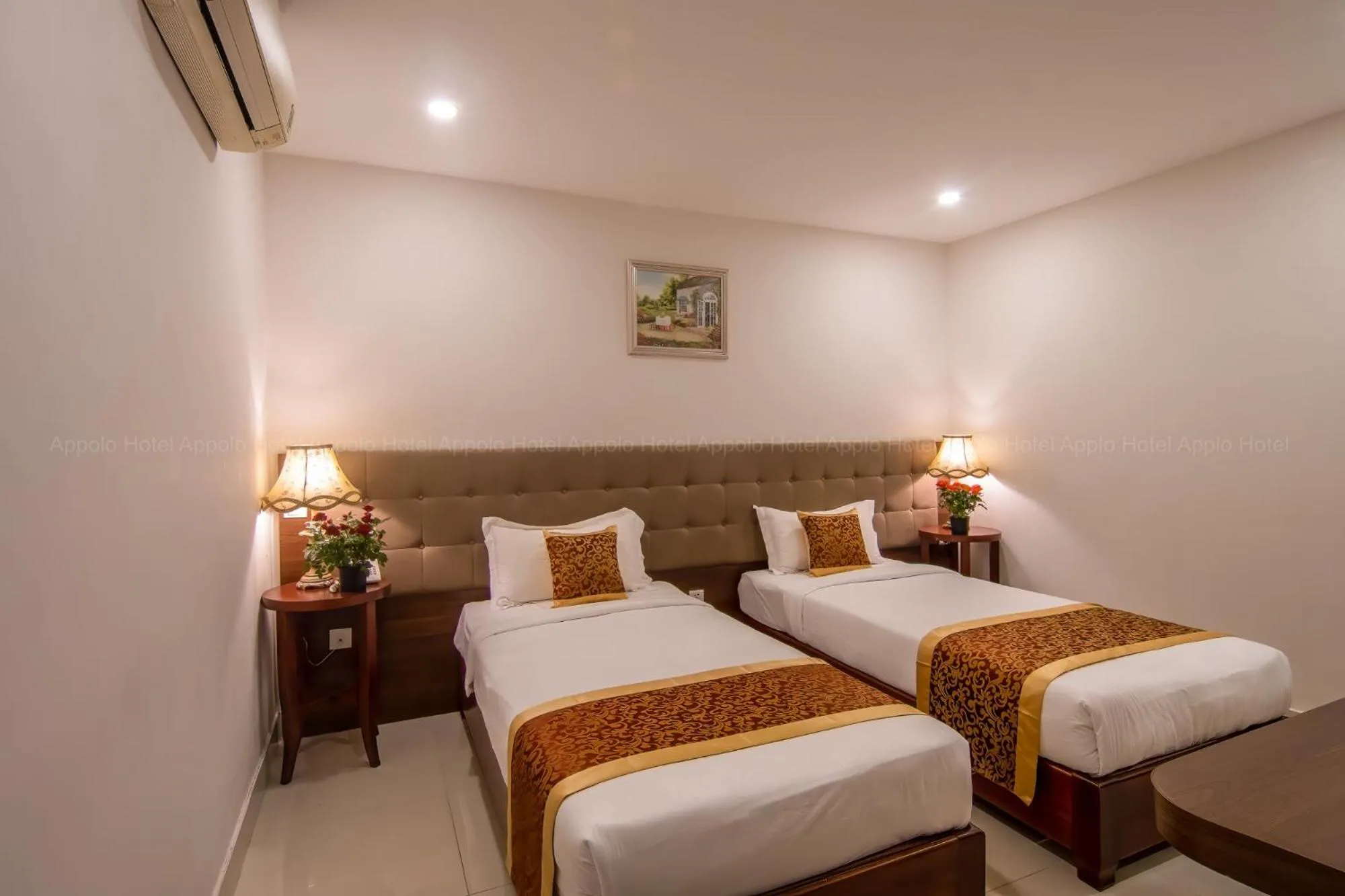 Bed in Apollo Airport Hotel