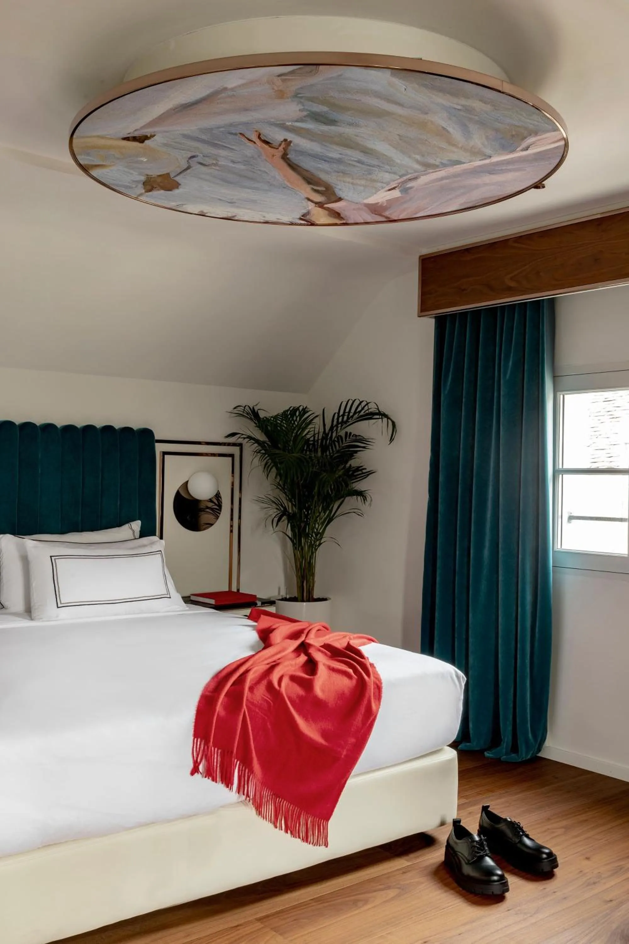 Bed in Maison Colbert Member of Meliá Collection Notre-Dame