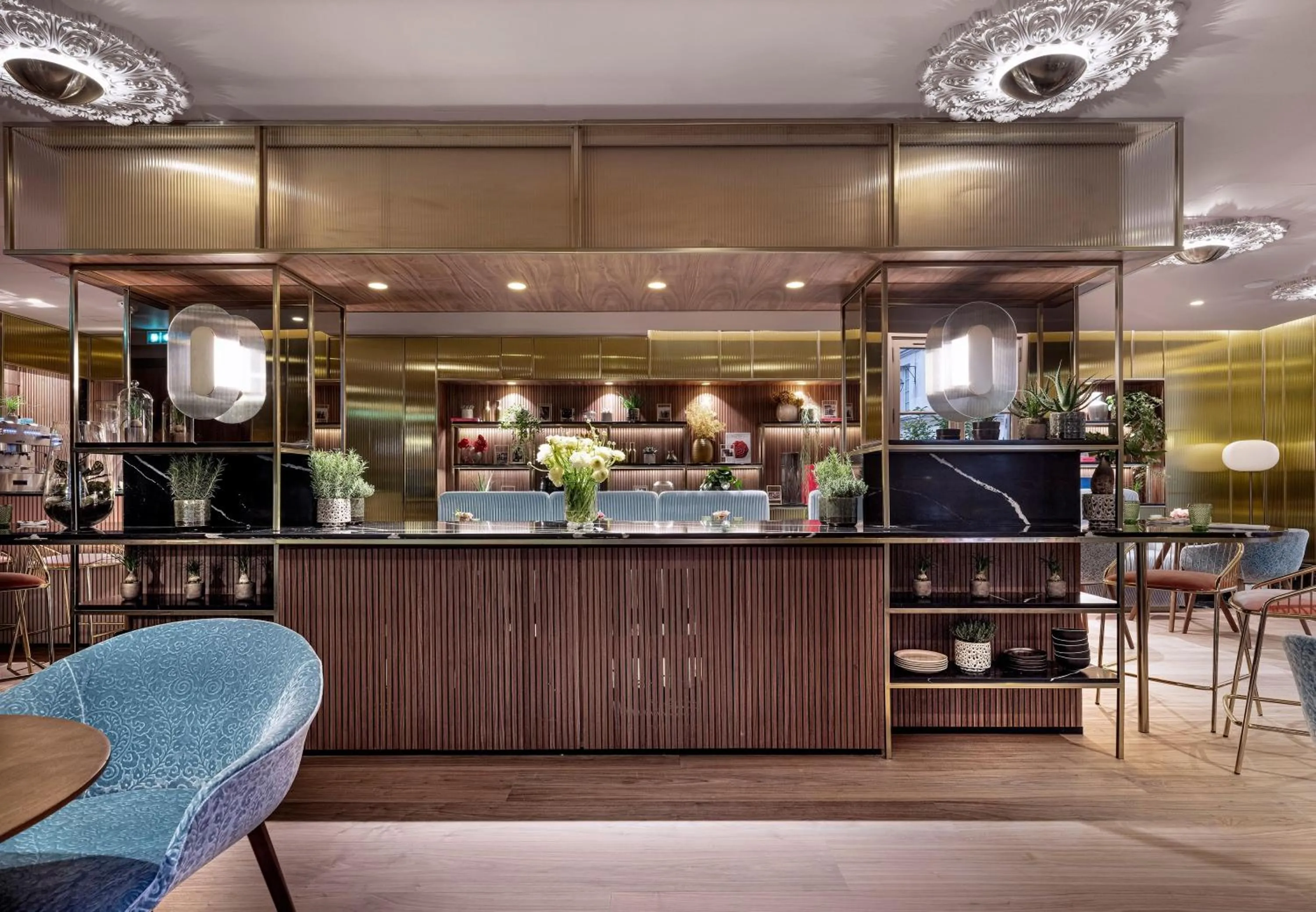 Lounge or bar in Maison Colbert Member of Meliá Collection Notre-Dame