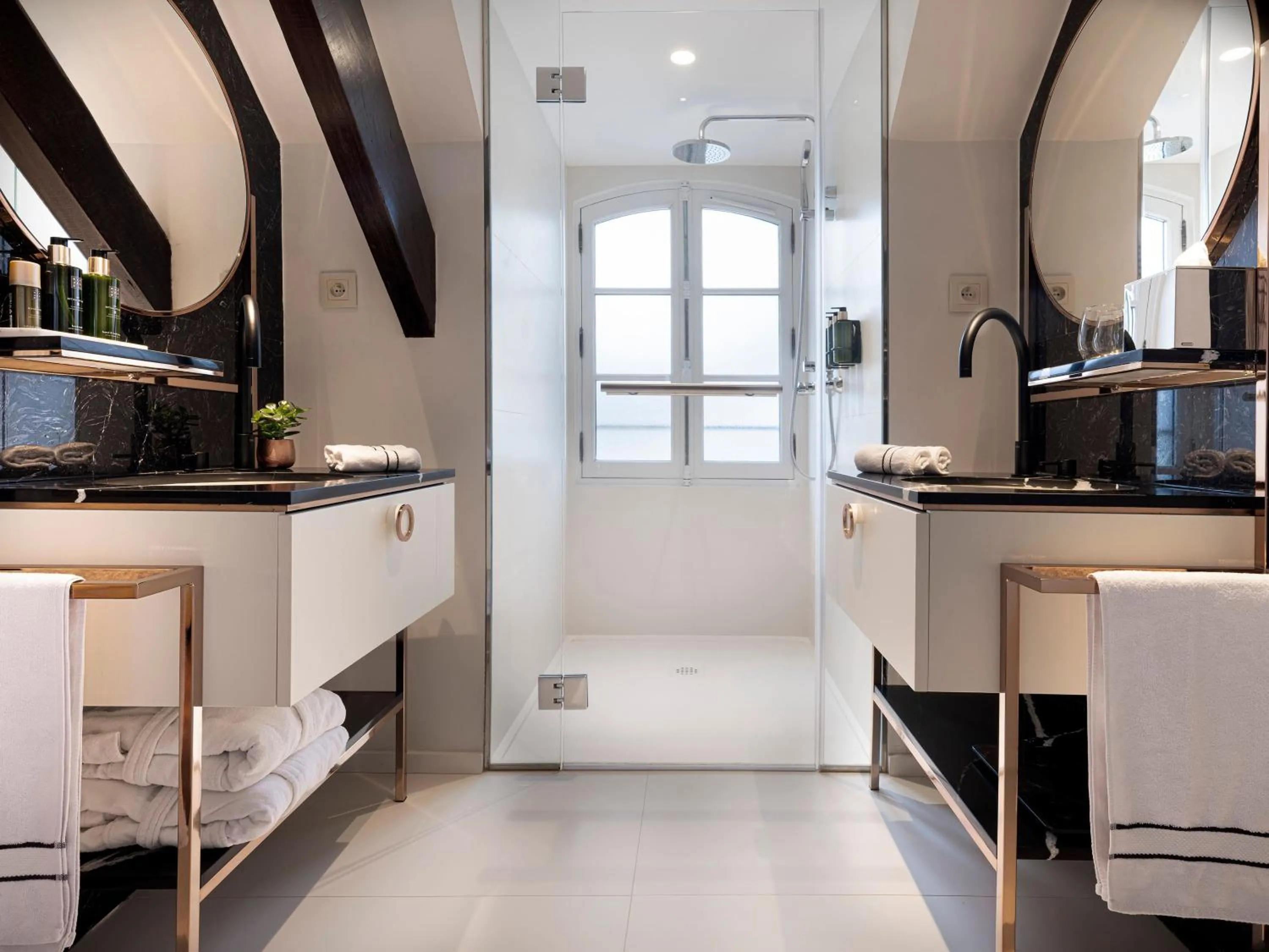 Property building in Maison Colbert Member of Meliá Collection Notre-Dame