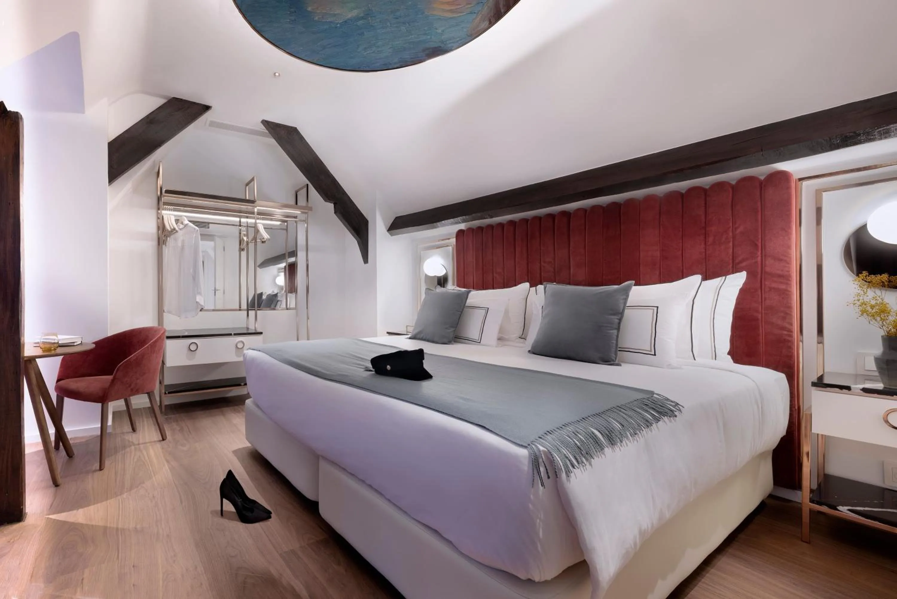Property building, Bed in Maison Colbert Member of Meliá Collection Notre-Dame