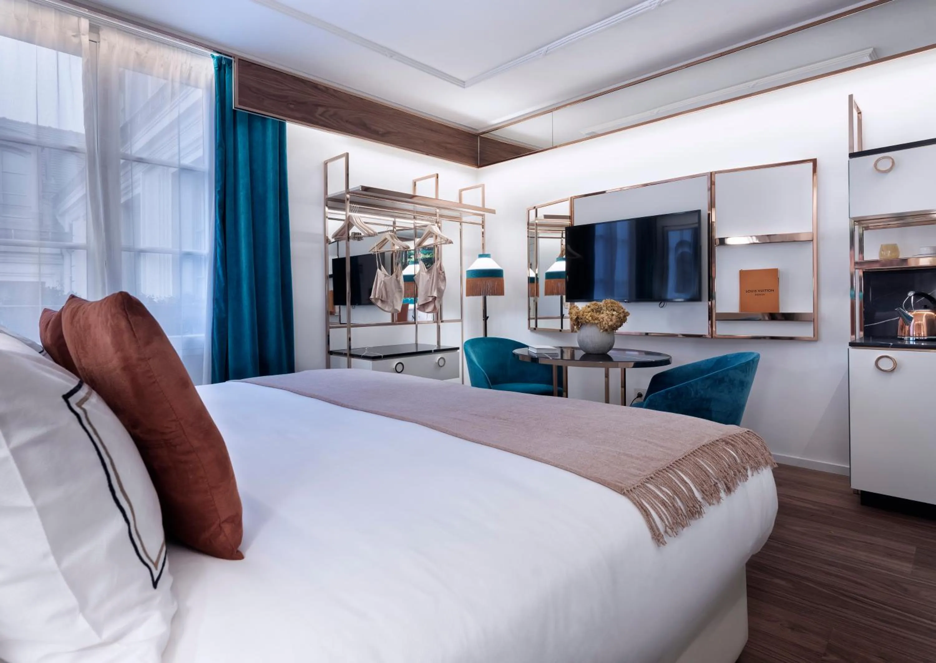 Bed in Maison Colbert Member of Meliá Collection Notre-Dame