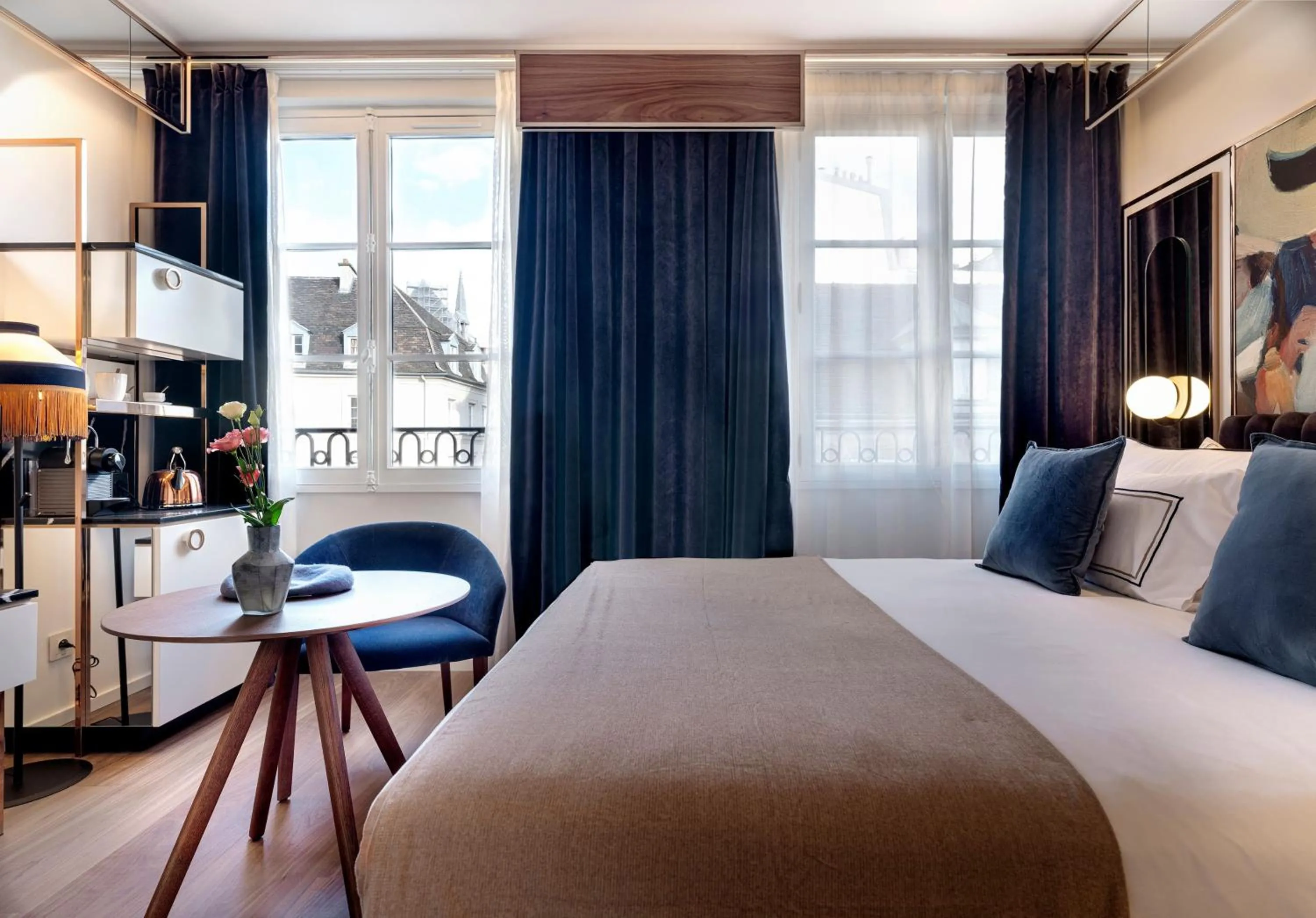 Bed in Maison Colbert Member of Meliá Collection Notre-Dame