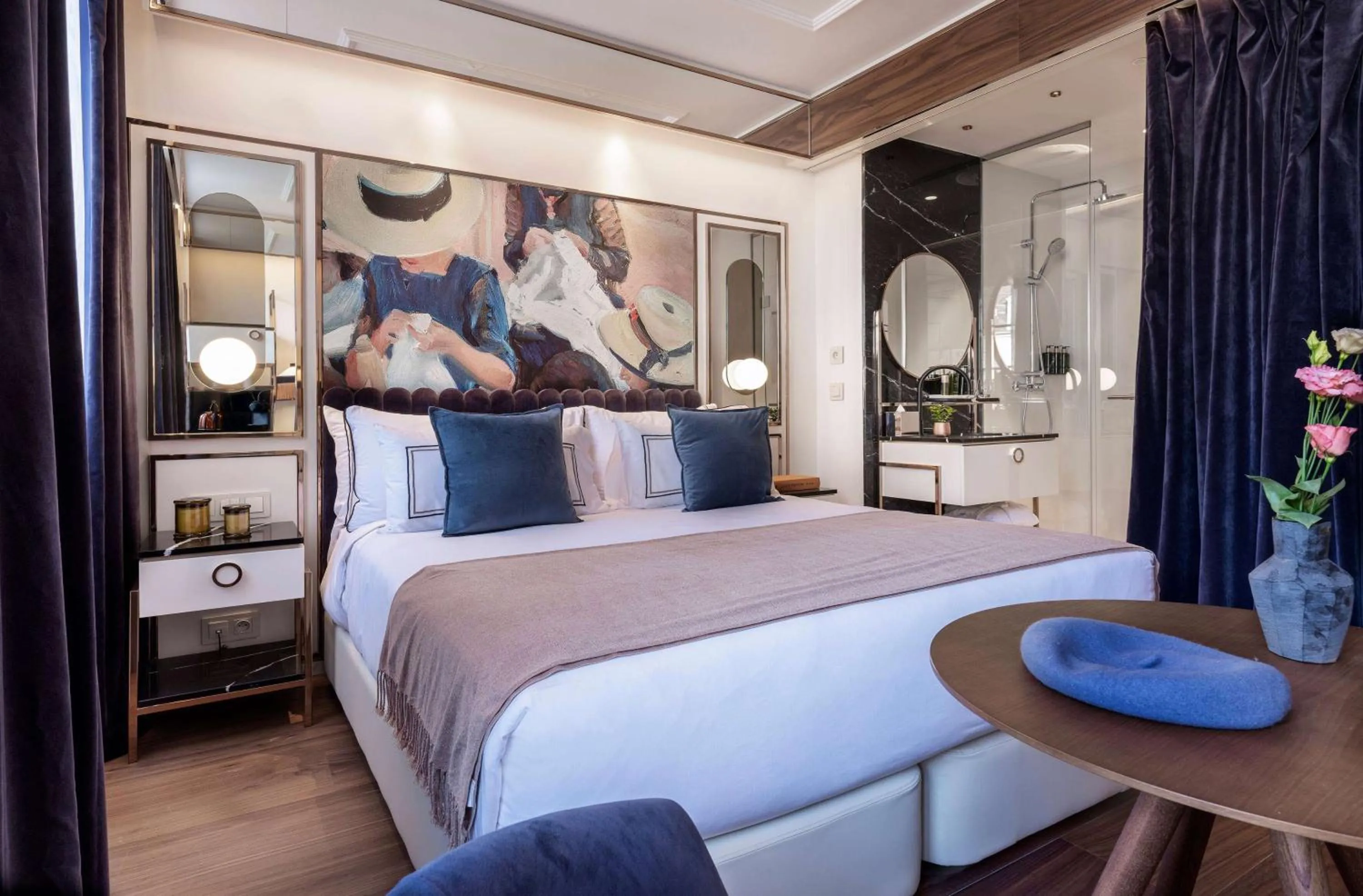 Bedroom, Bed in Maison Colbert Member of Meliá Collection Notre-Dame