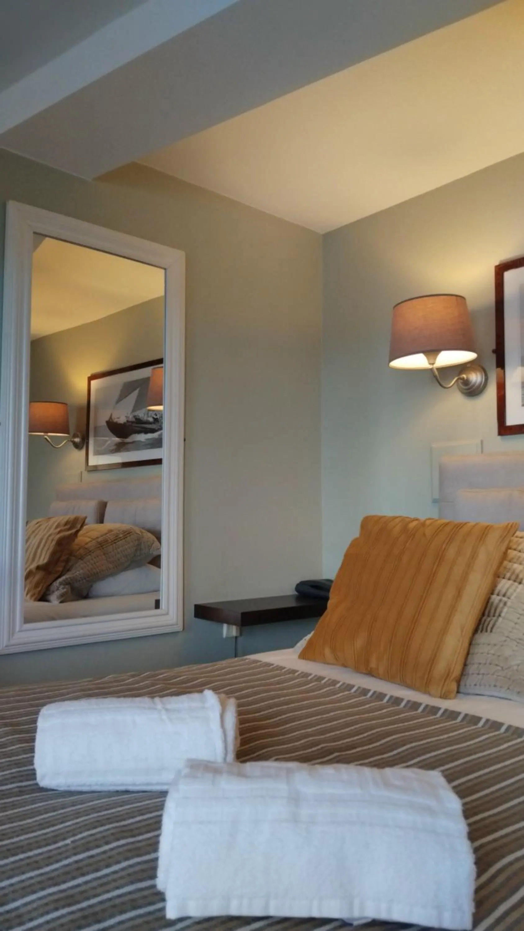 Bedroom, Bed in Logis HOTEL RESTAURANT La Régence