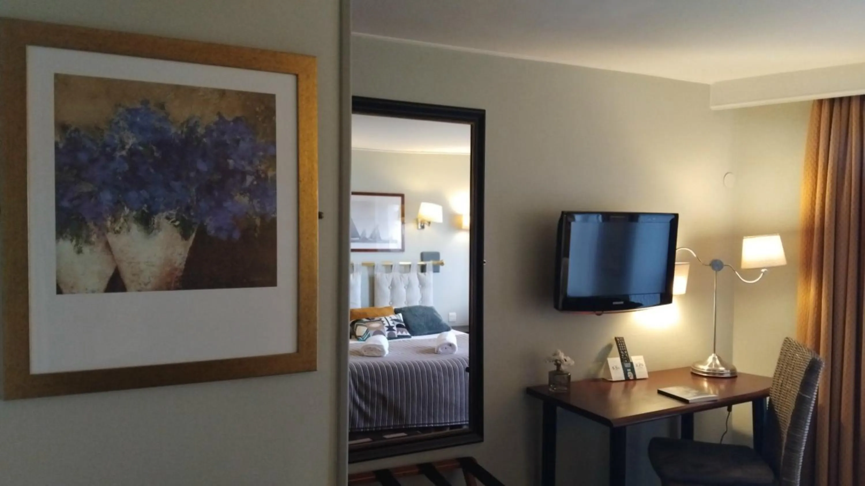 Photo of the whole room, Bed in Logis HOTEL RESTAURANT La Régence