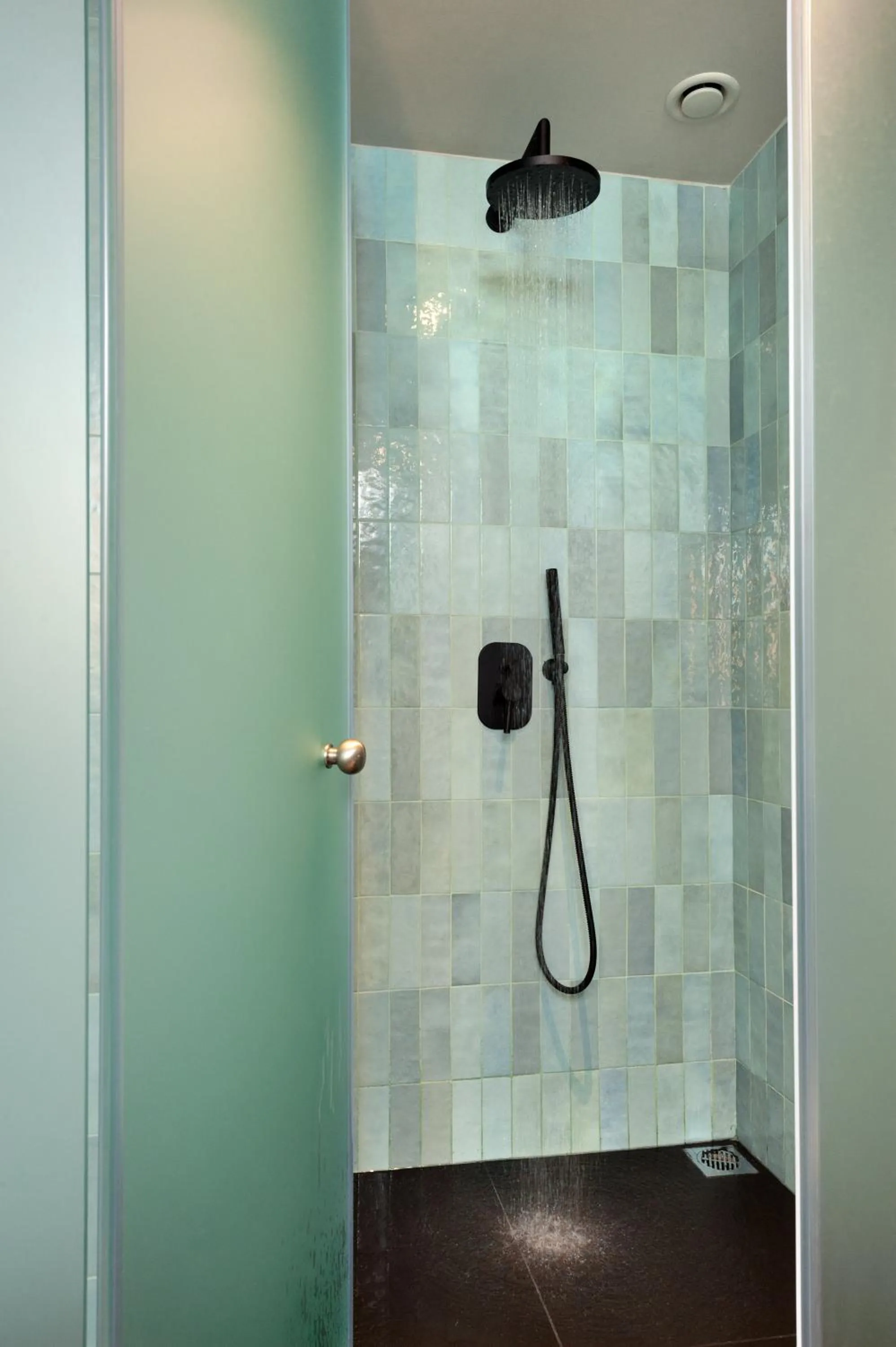 Shower in Arcade Project Hi-end Apartments