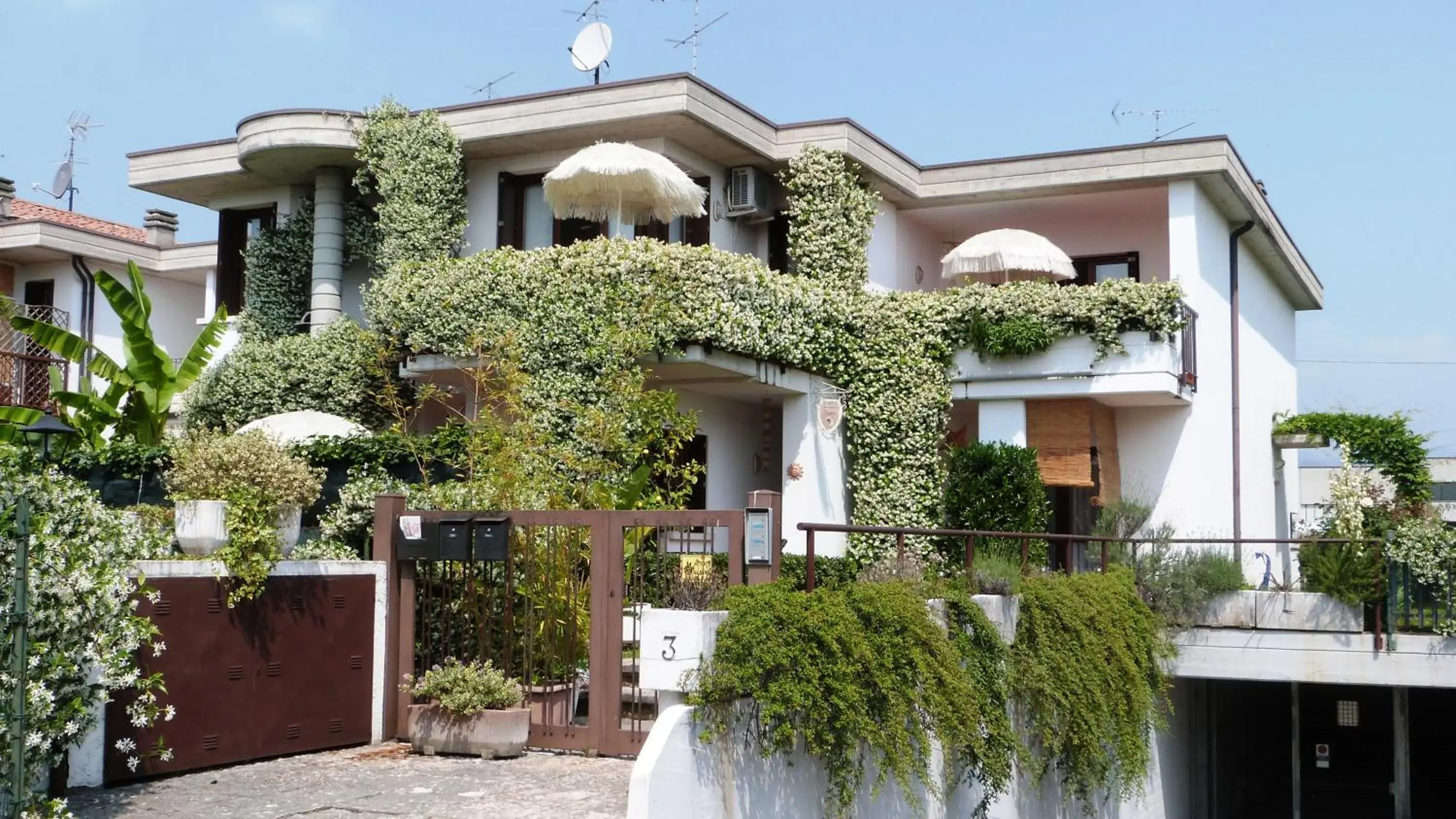 B&B Nautilus B&B Nautilus