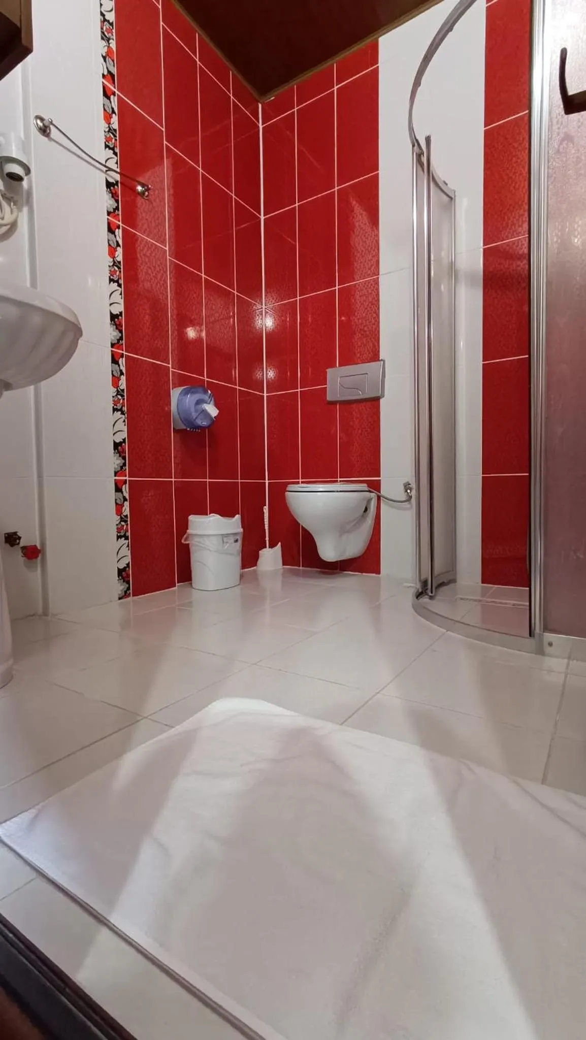 Shower in Uzungol Soylu Hotel