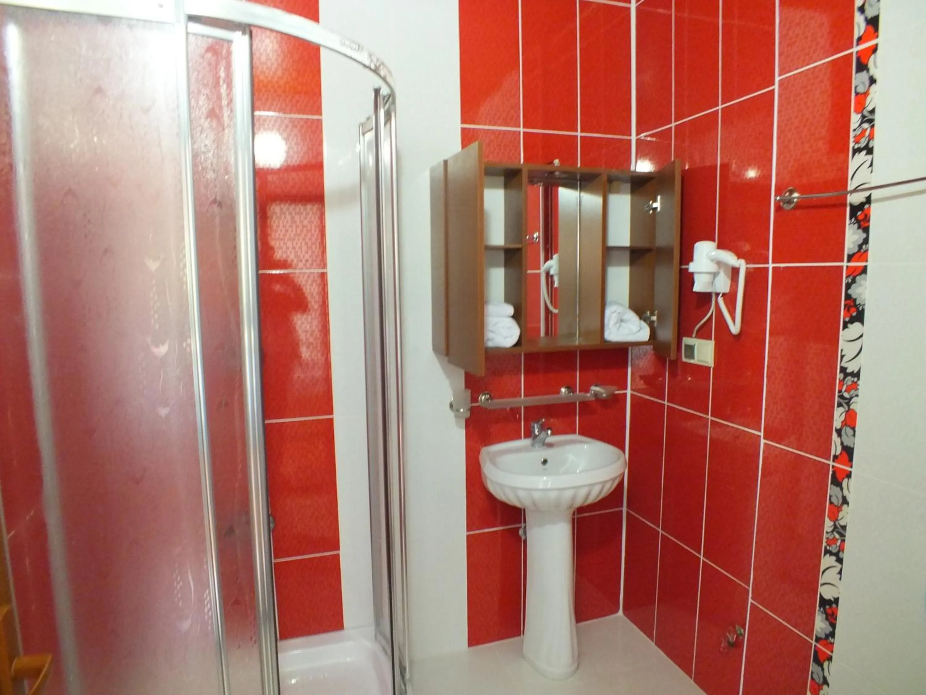 Shower in Uzungol Soylu Hotel