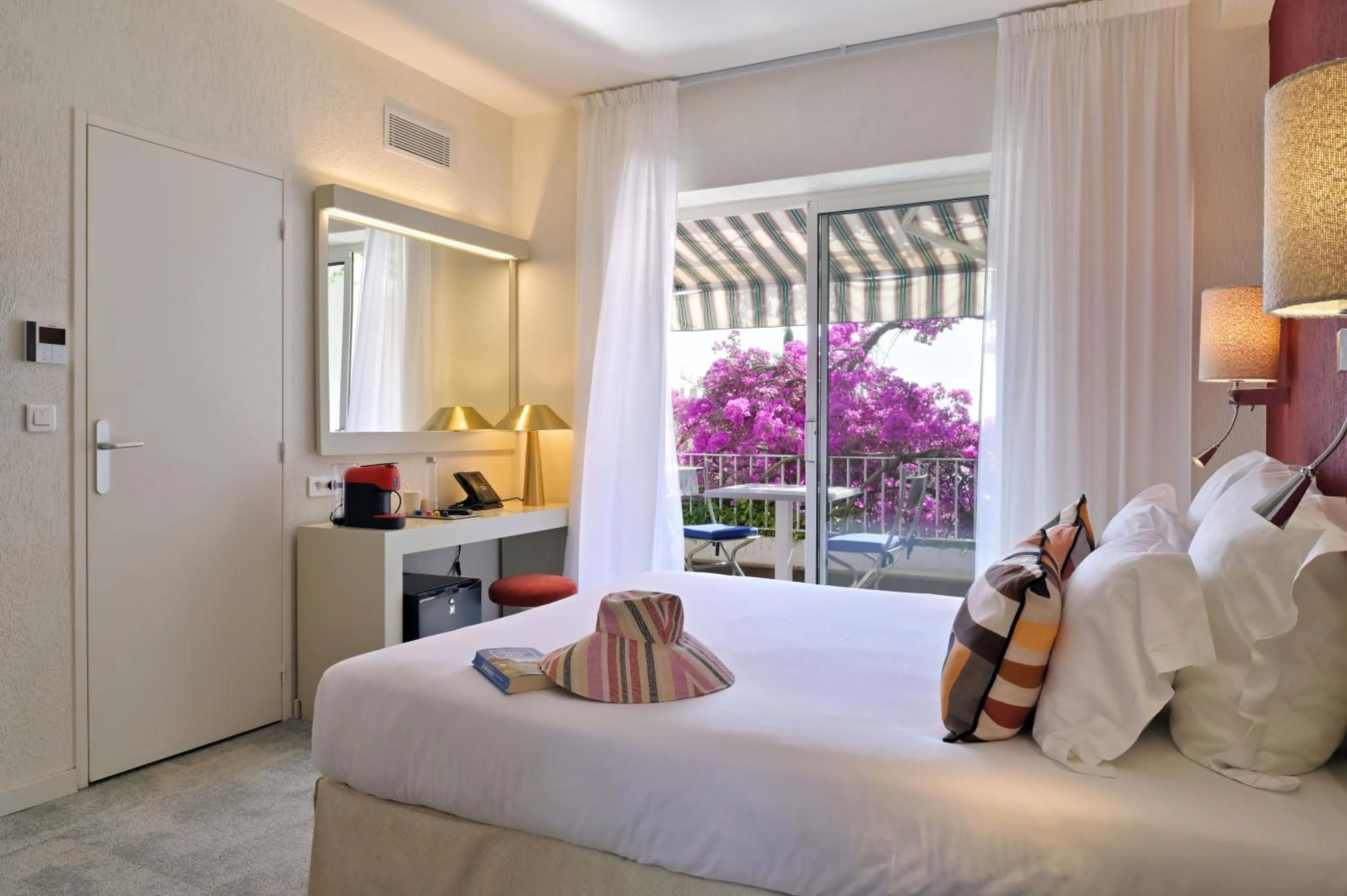 Bed in Hôtel Pietracap