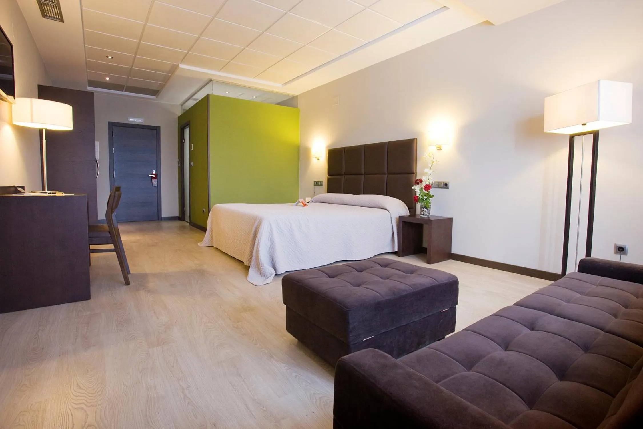 Bedroom, Bed in Hotel Torre de Núñez