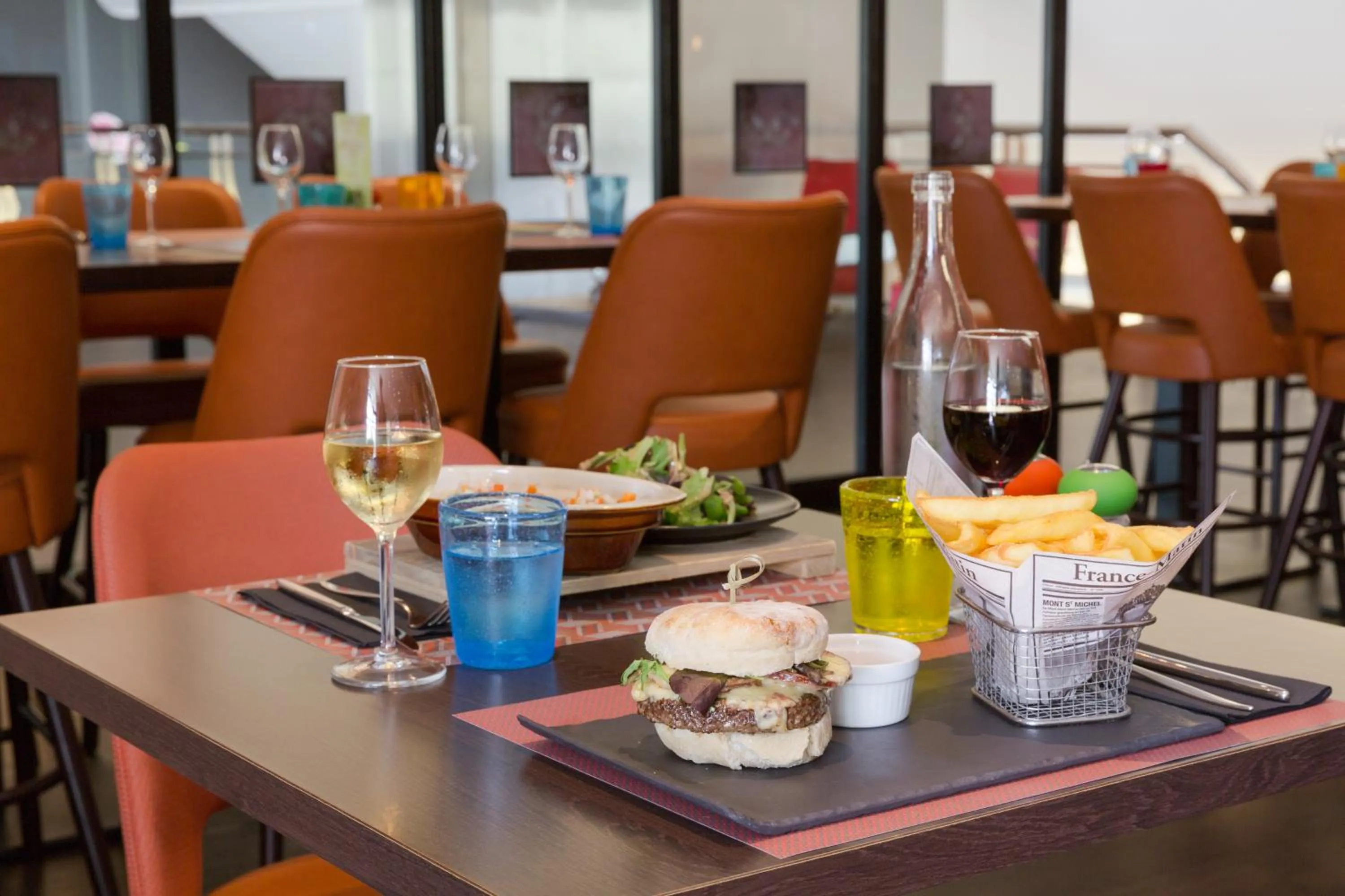 Restaurant/places to eat in Hôtel du Béryl, Lons-le-Saunier