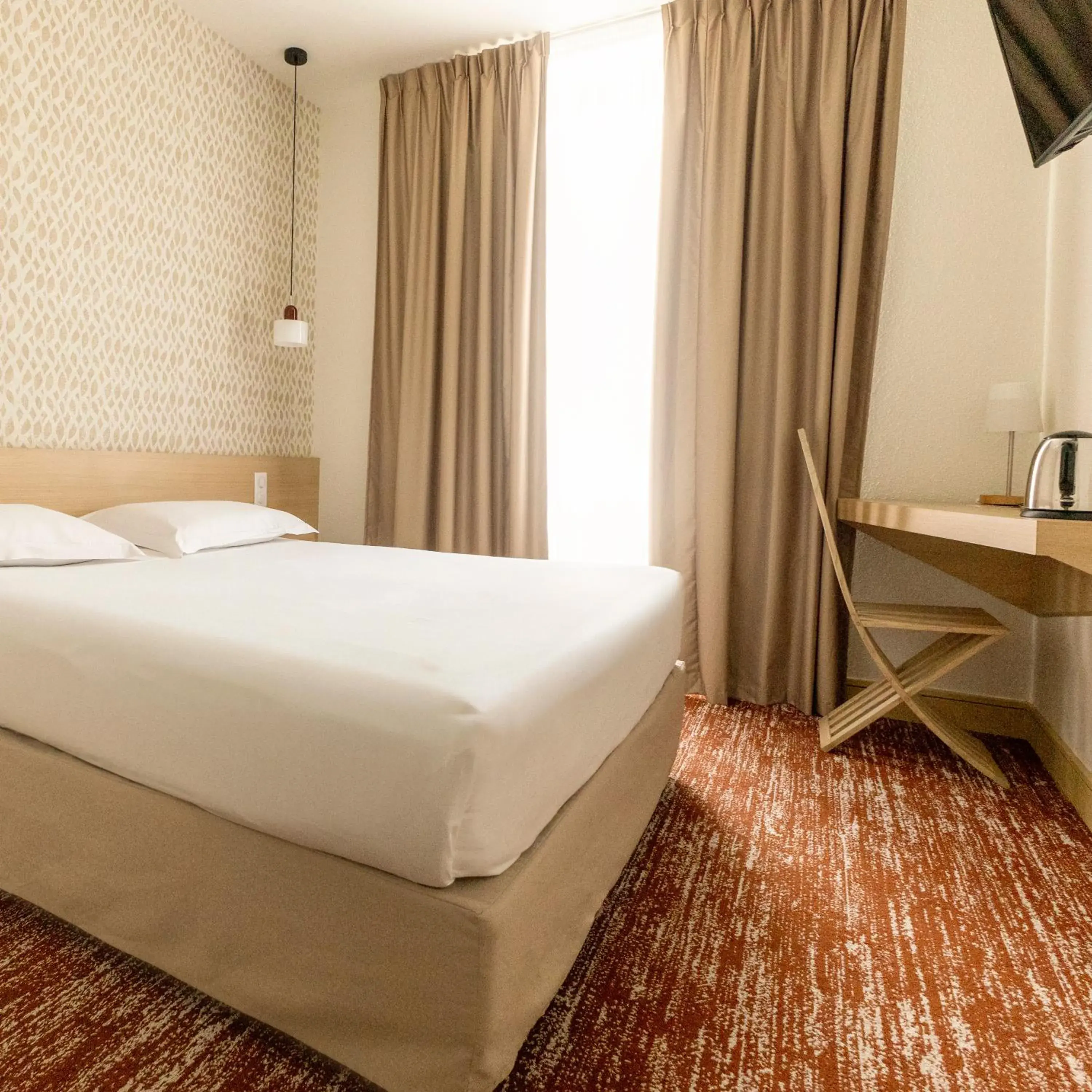 Bed in Hotel Gambetta Bed in Hotel Gambetta