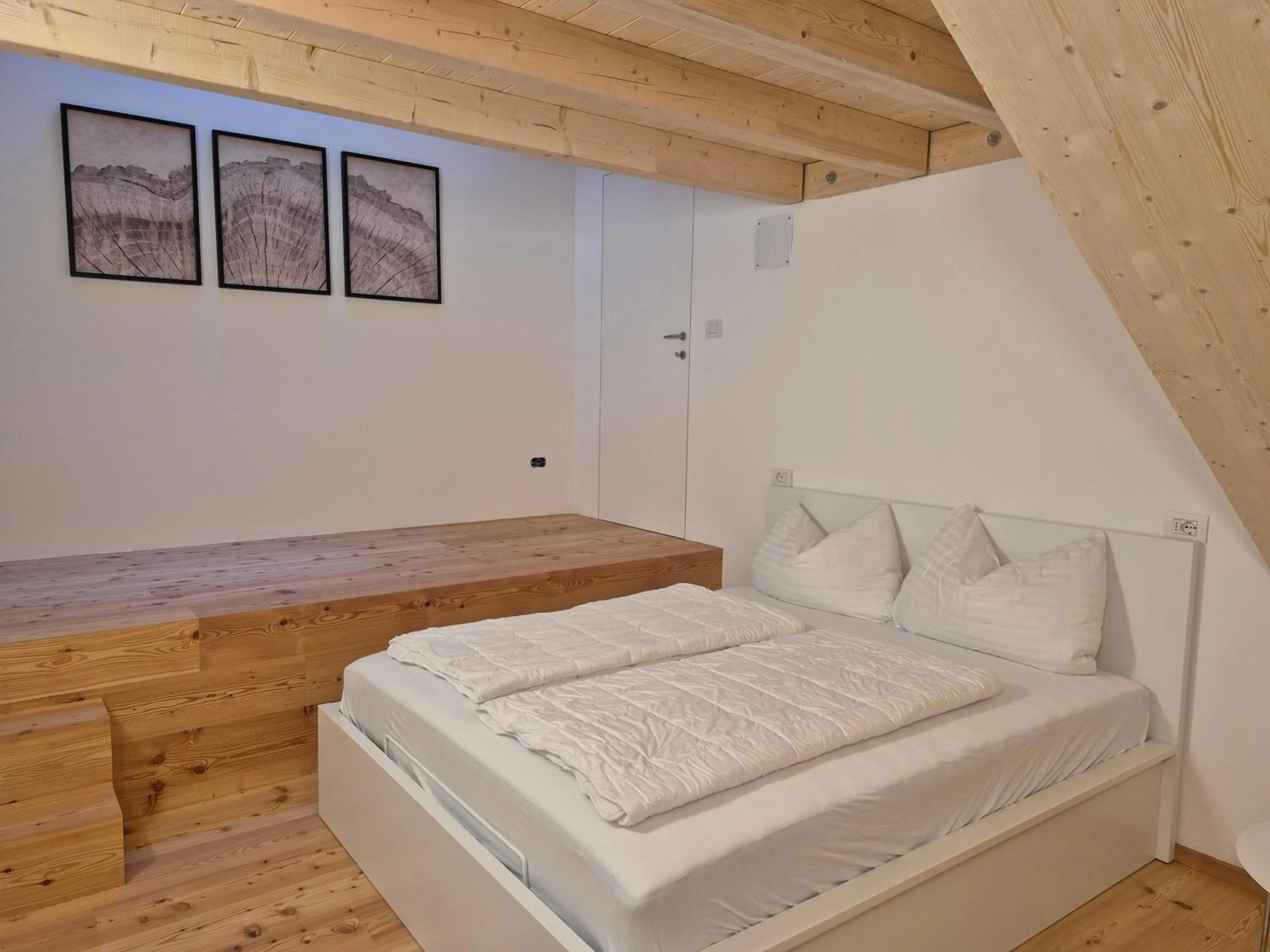 Bedroom, Bed in Quercus Appartements contactless check-in