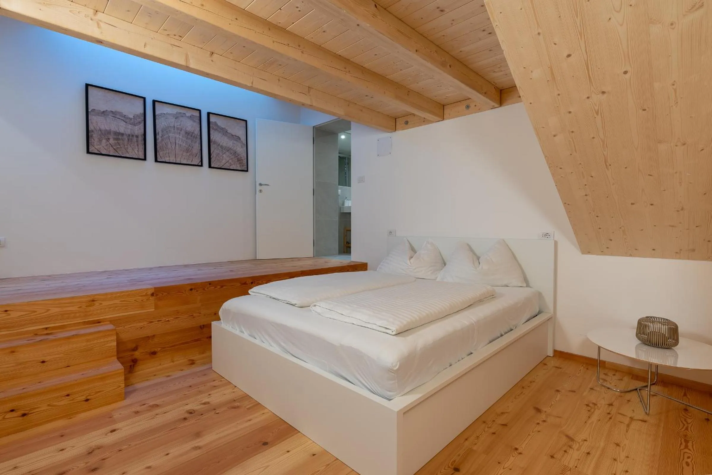 Bedroom, Bed in Quercus Appartements contactless check-in
