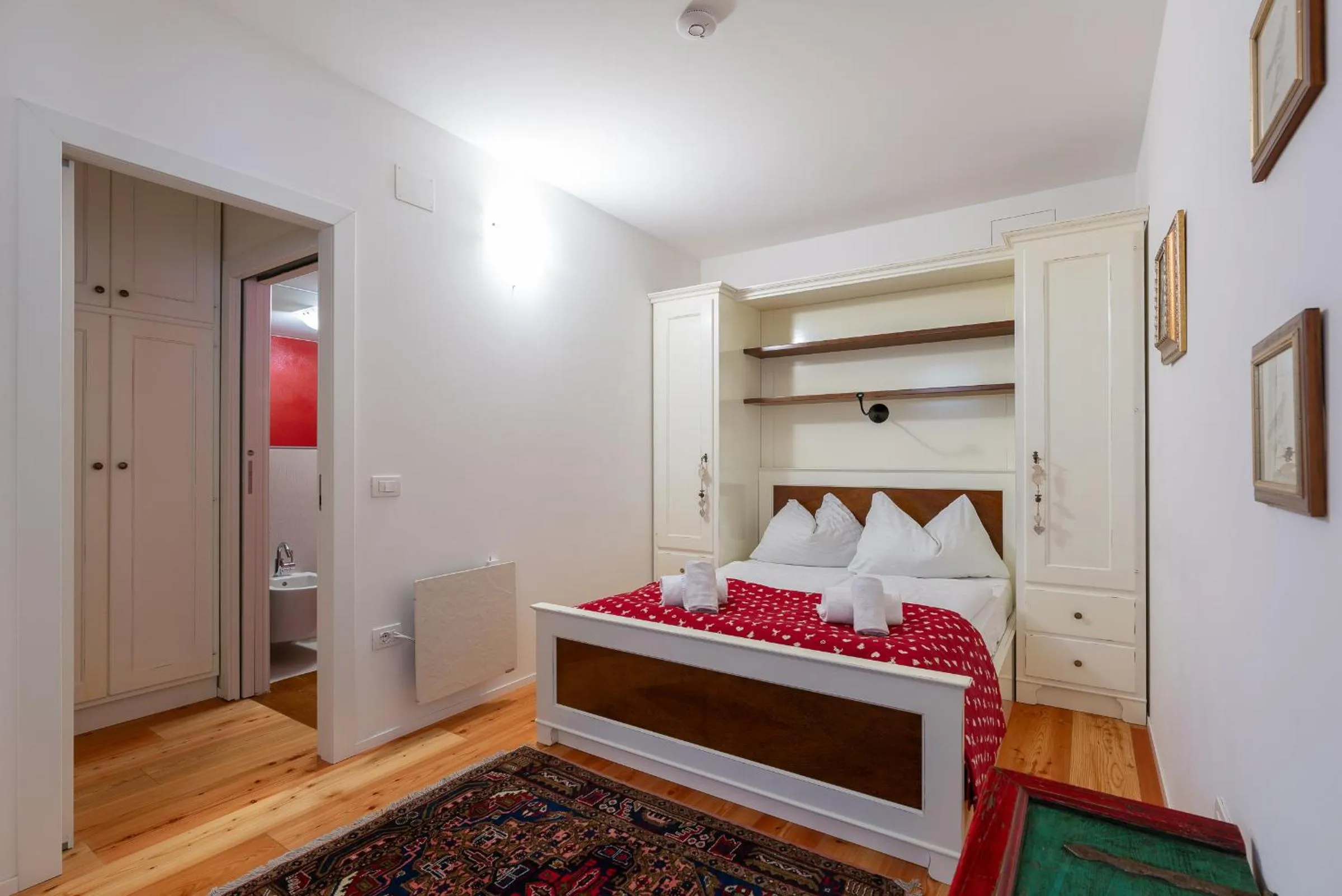 Bedroom, Bed in Quercus Appartements contactless check-in