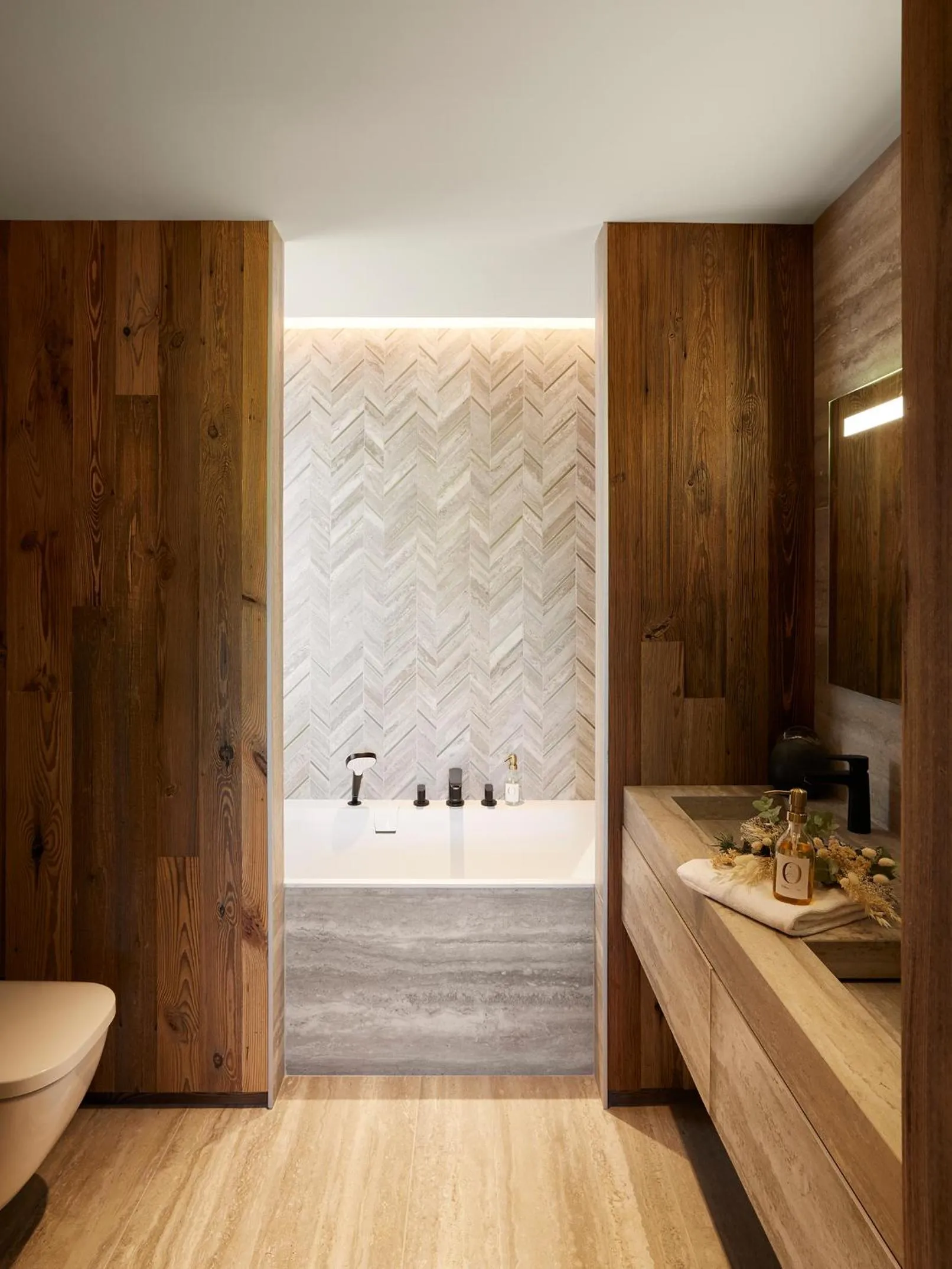 Bathroom in Hôtel L'Arboisie