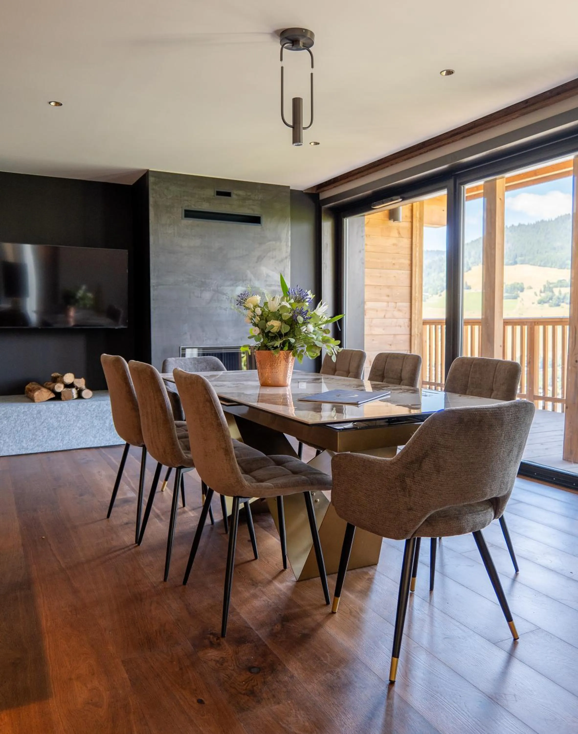 Dining area in Hôtel L'Arboisie