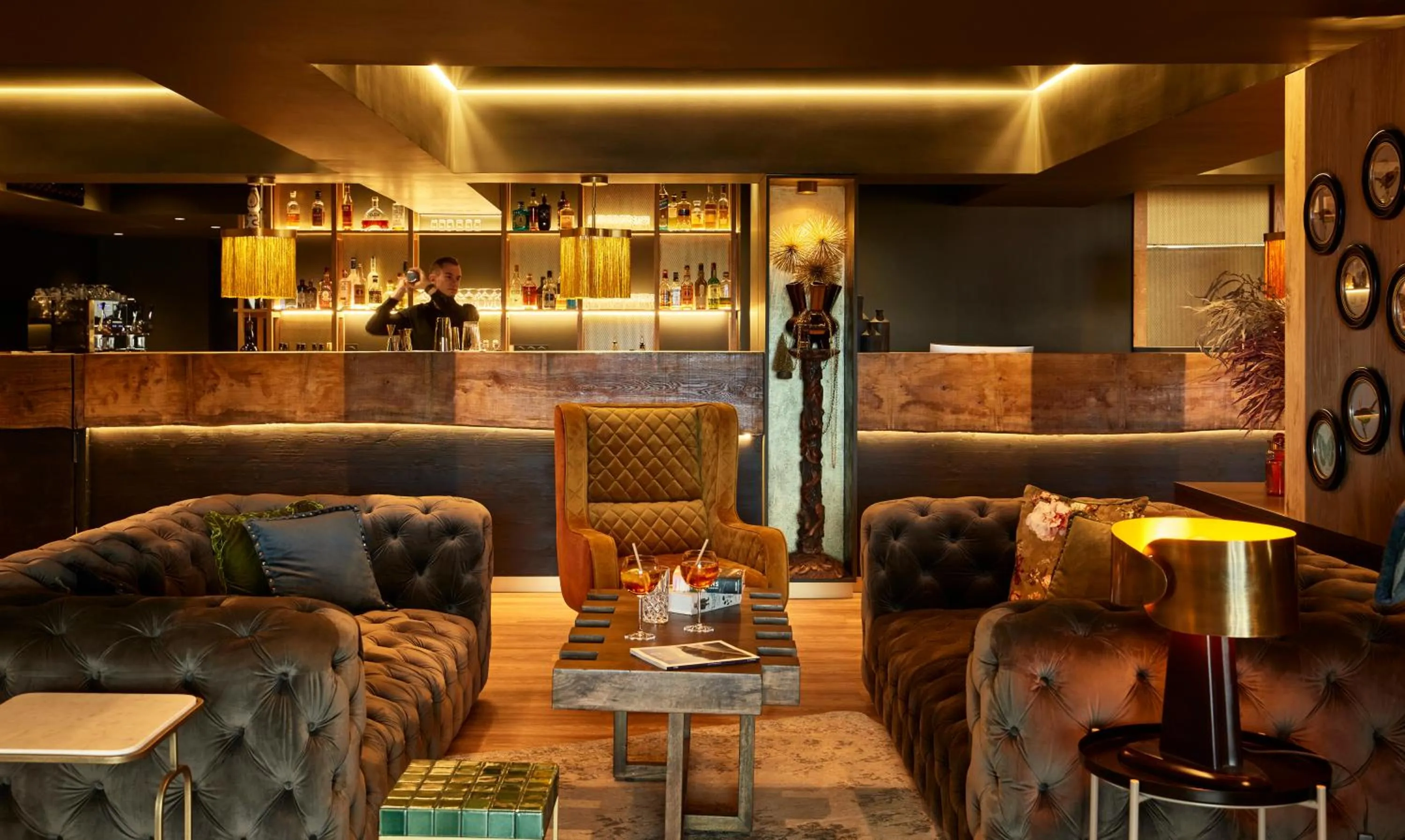 Lounge or bar in Hôtel L'Arboisie