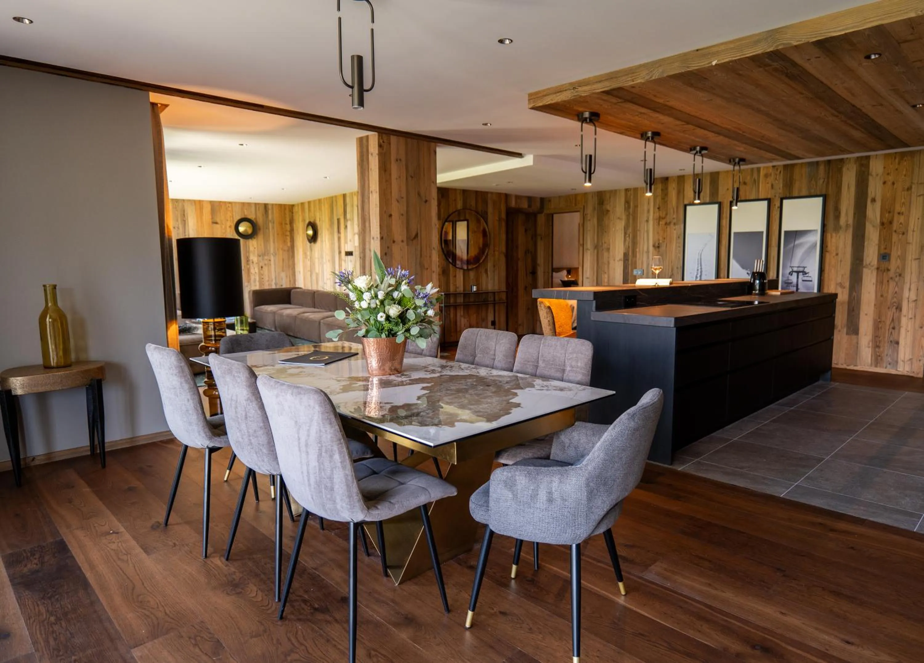 furniture in Hôtel L'Arboisie