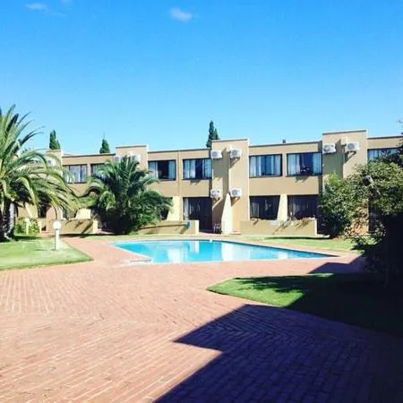 Swimming pool in Welkom Inn