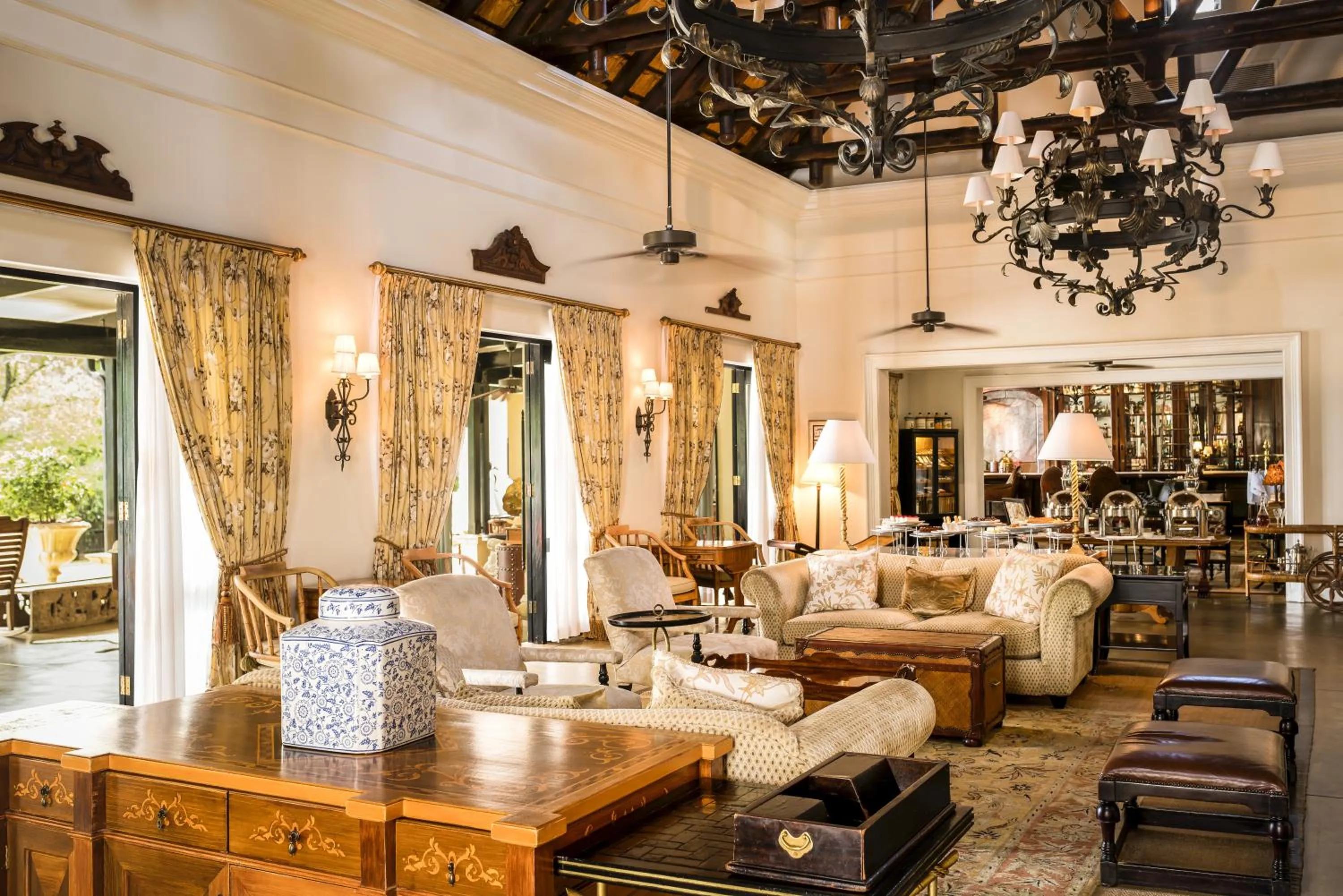 Lounge or bar in Royal Livingstone Hotel by Anantara