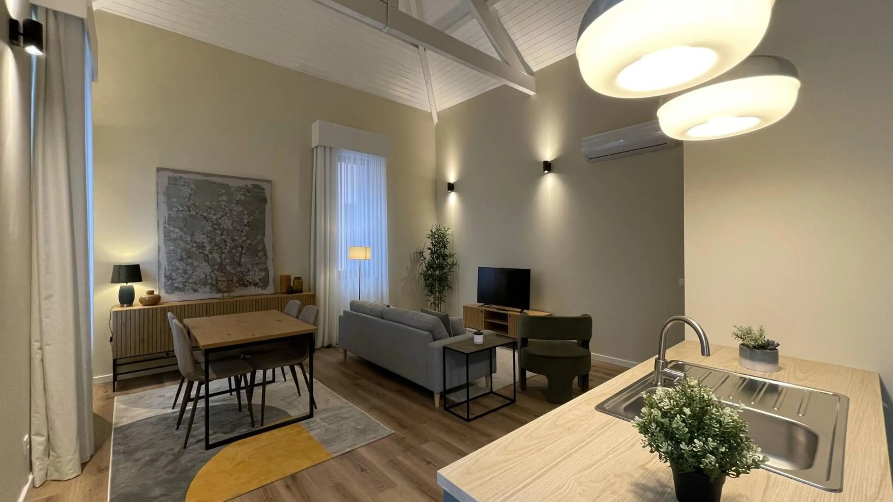 TV and multimedia in MyTrip Porto