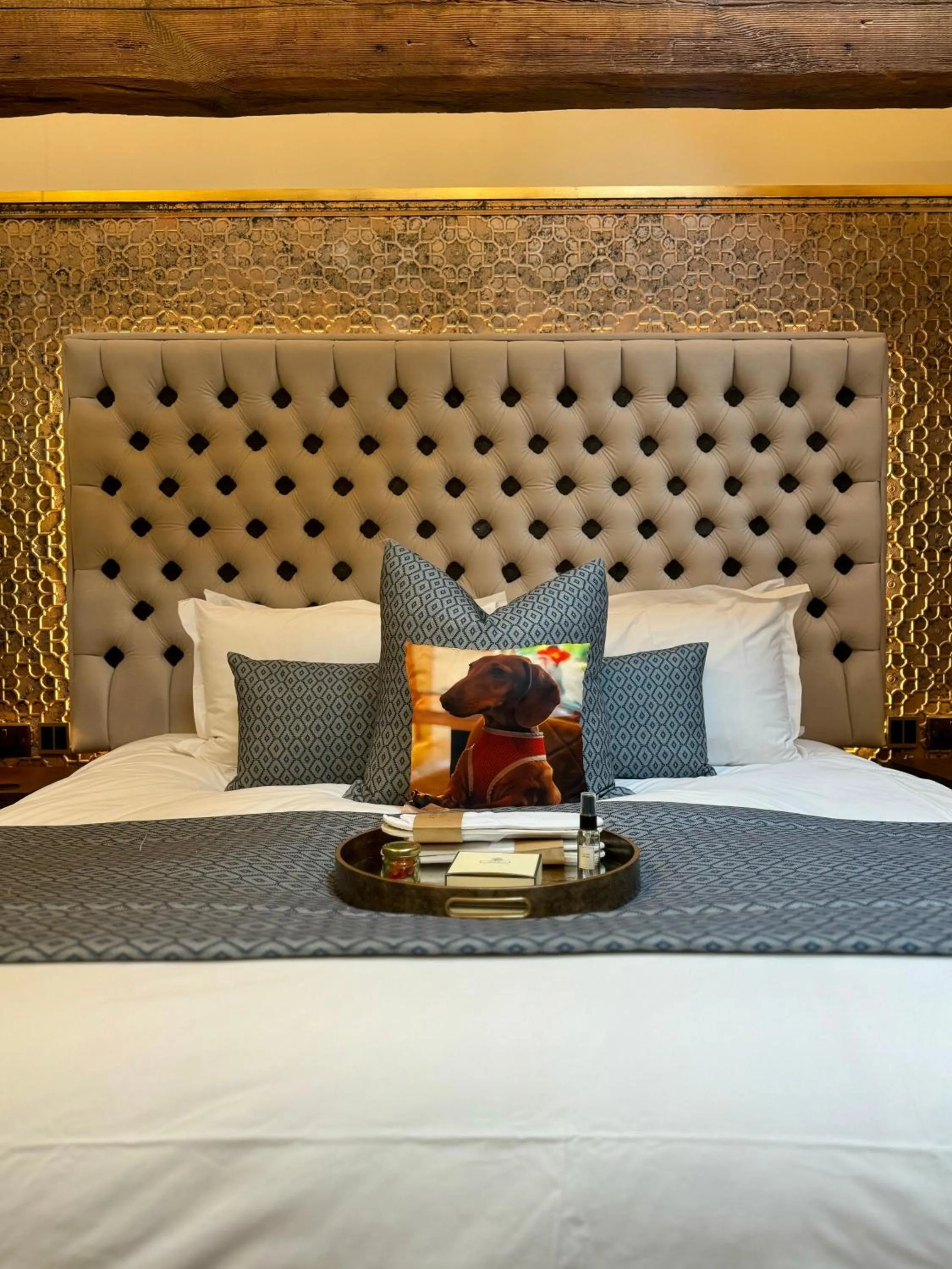 Bed in Quite Simply French